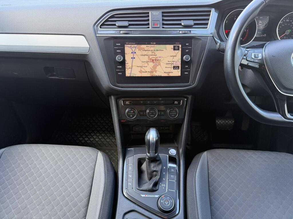 Volkswagen Tiguan view 10