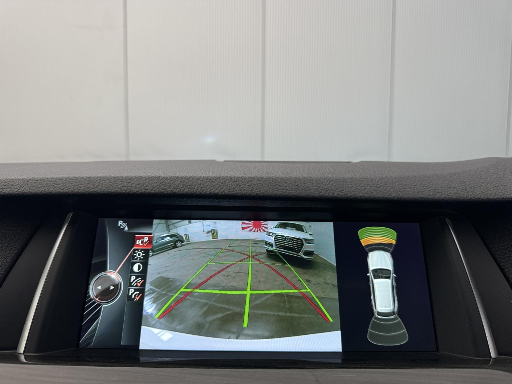 BMW 5 Series view 70