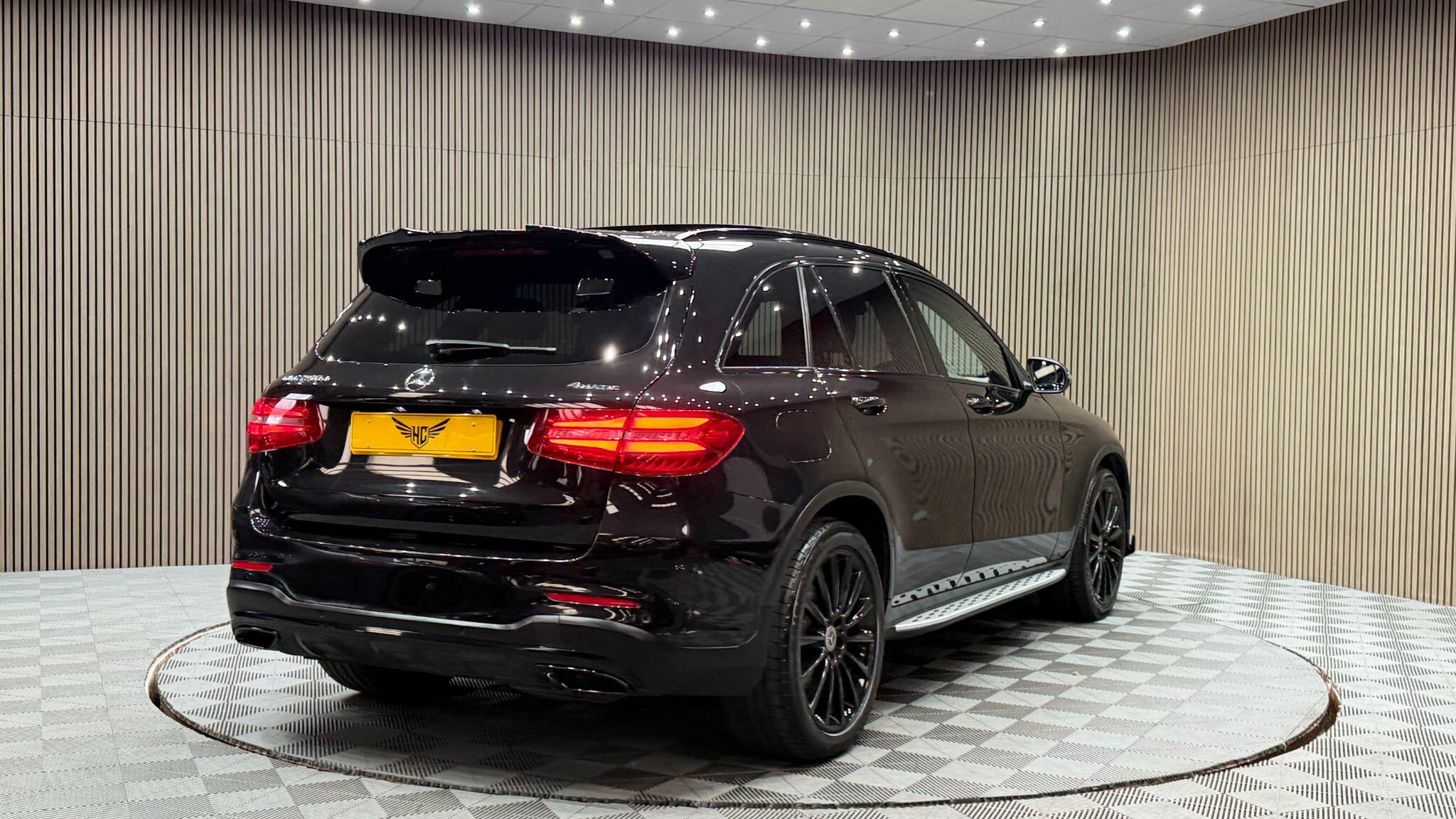 Mercedes-Benz GLC view 45
