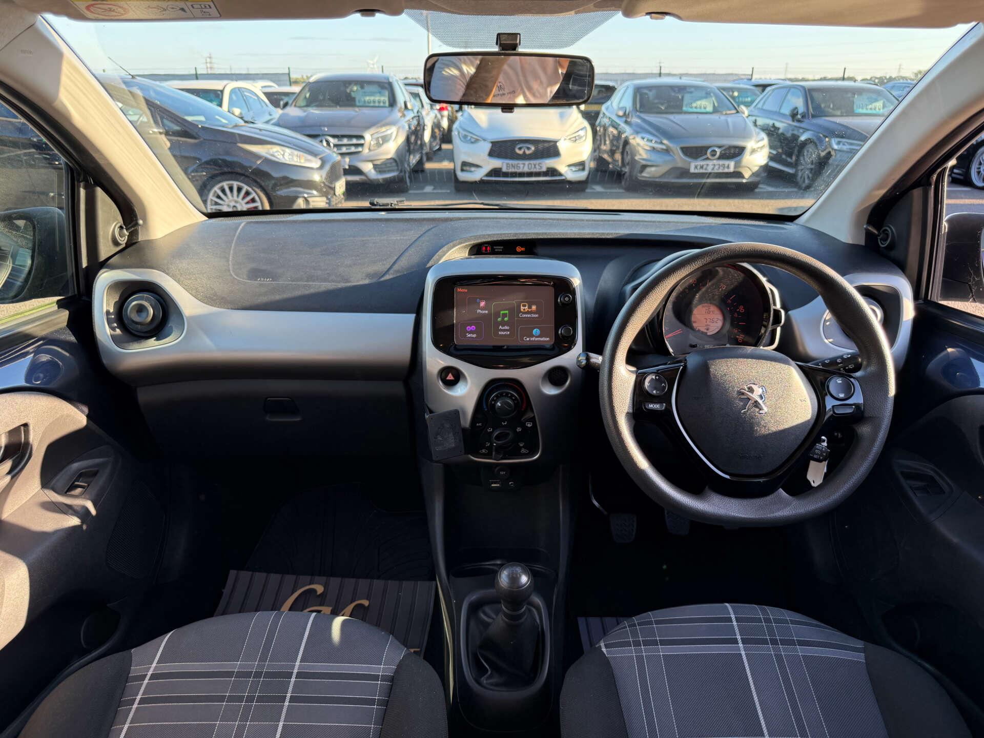 Peugeot 108 view 67