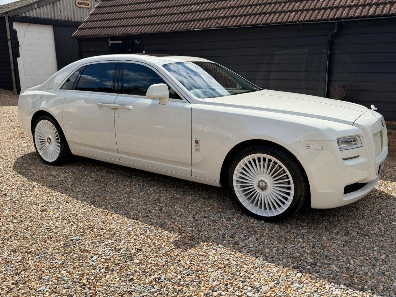 Rolls-Royce Ghost view 82