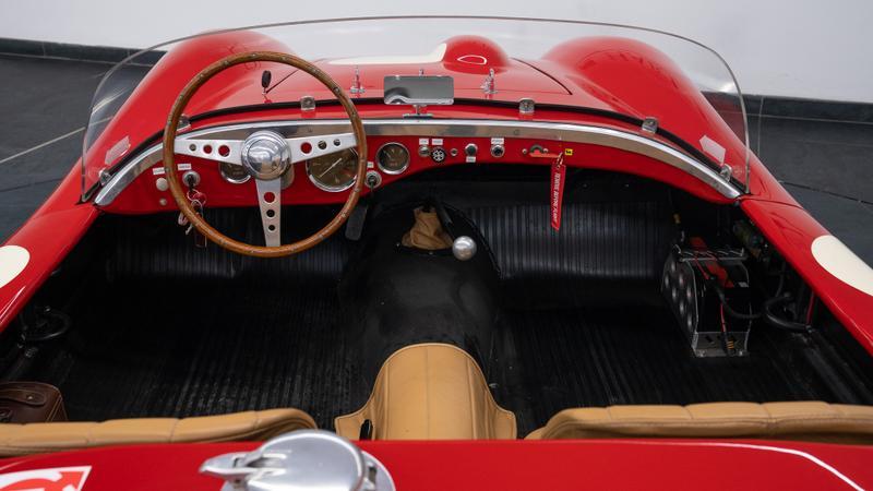 Fiat 1100 view 25