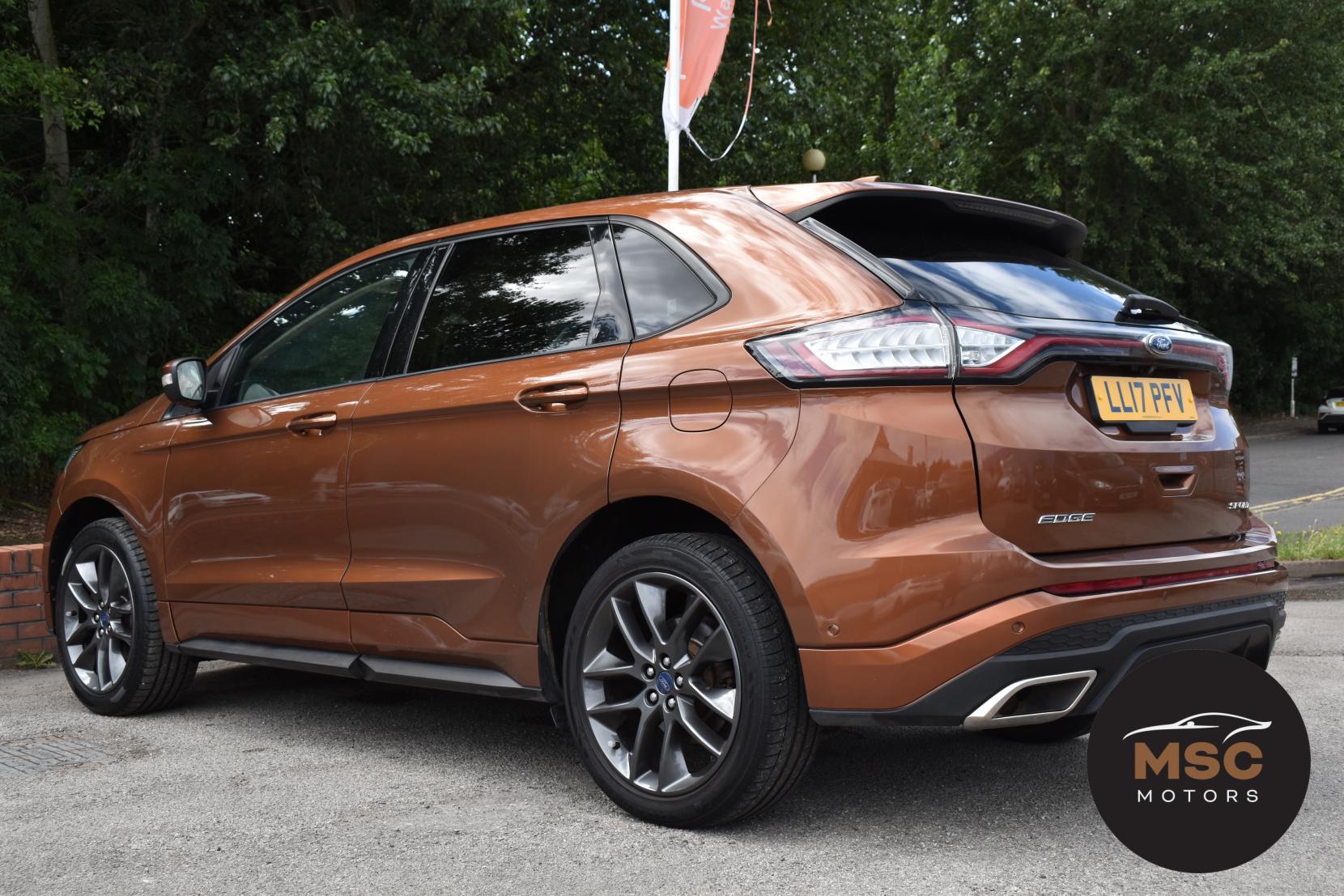 Ford Edge view 14
