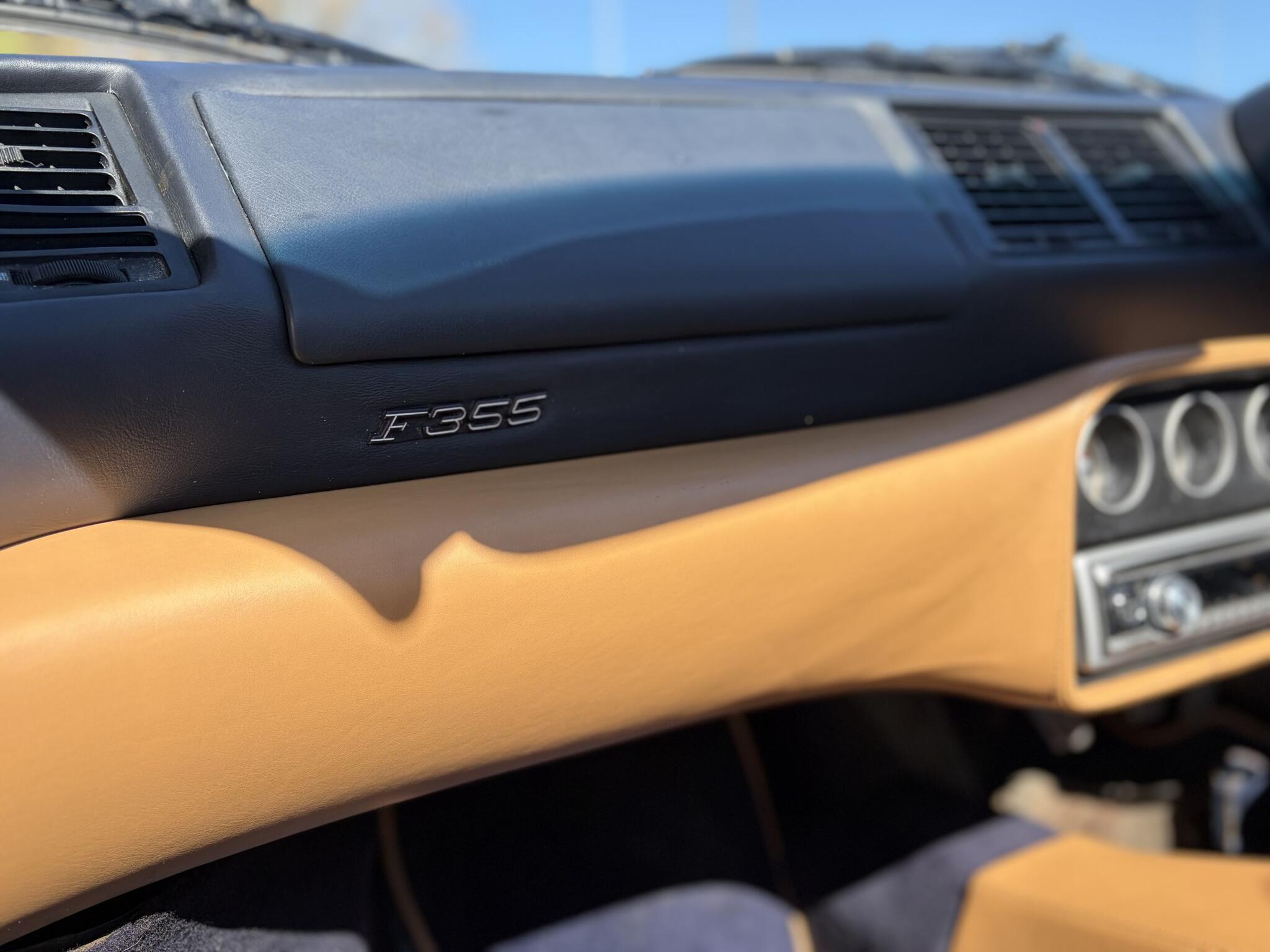 Ferrari F355 view 92