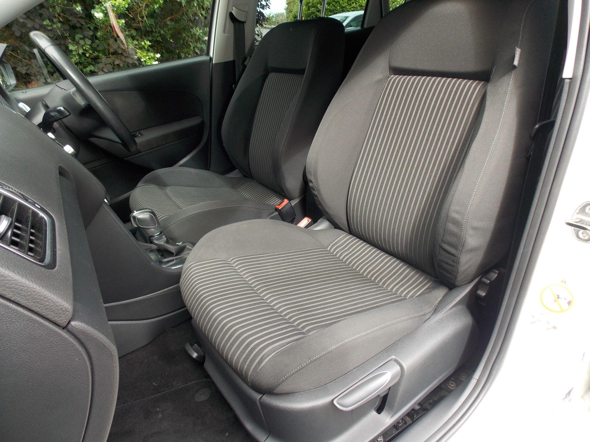 Volkswagen Polo view 37