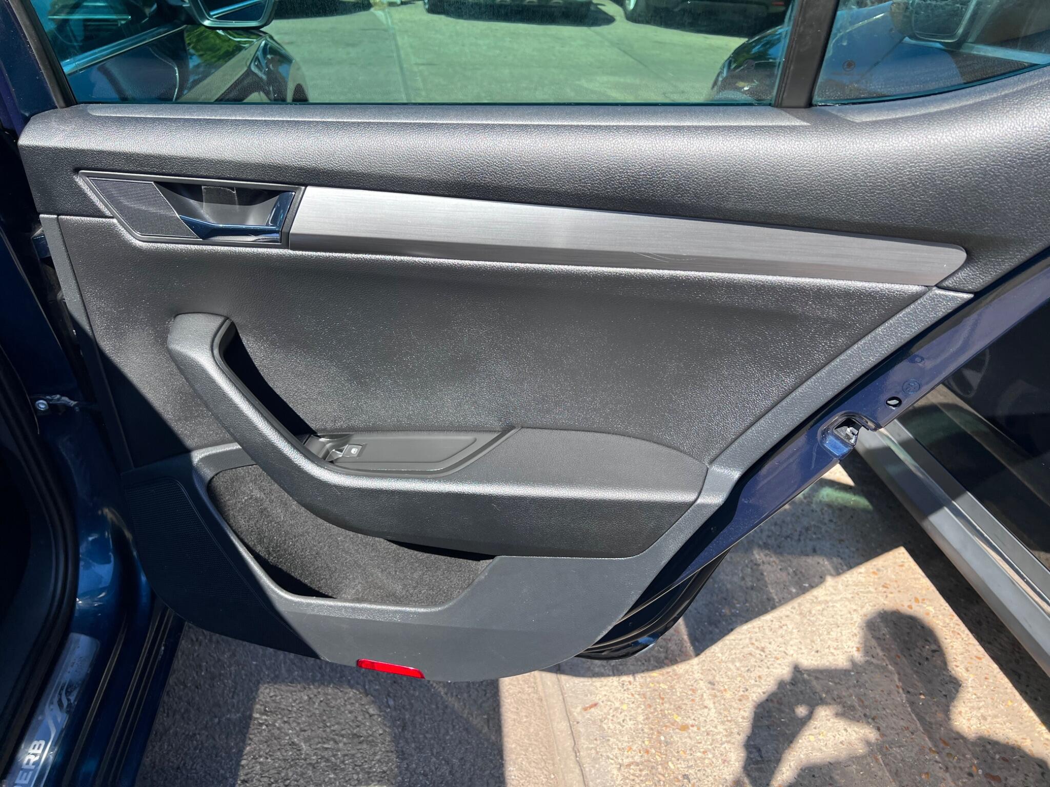 Skoda Superb view 31