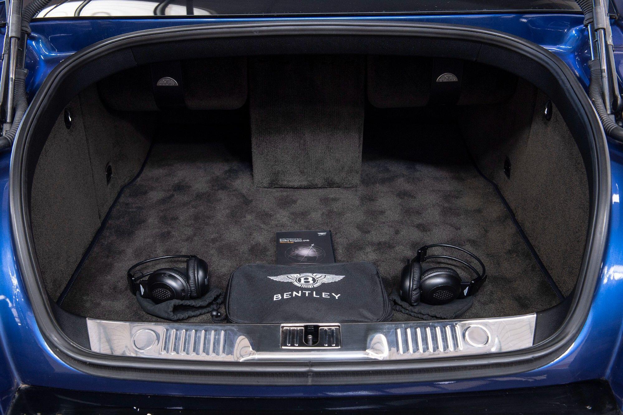 Bentley Flying Spur view 43