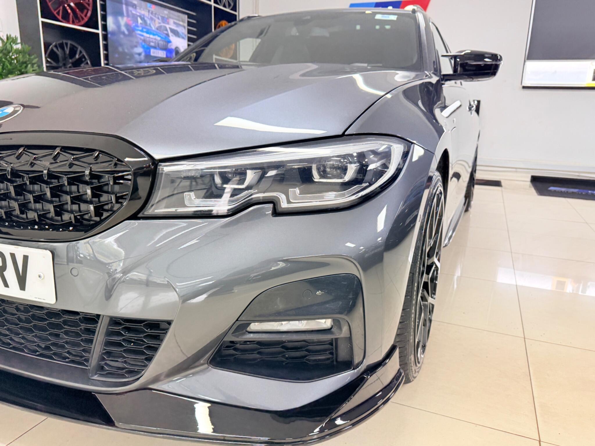 BMW 3 Series view 33