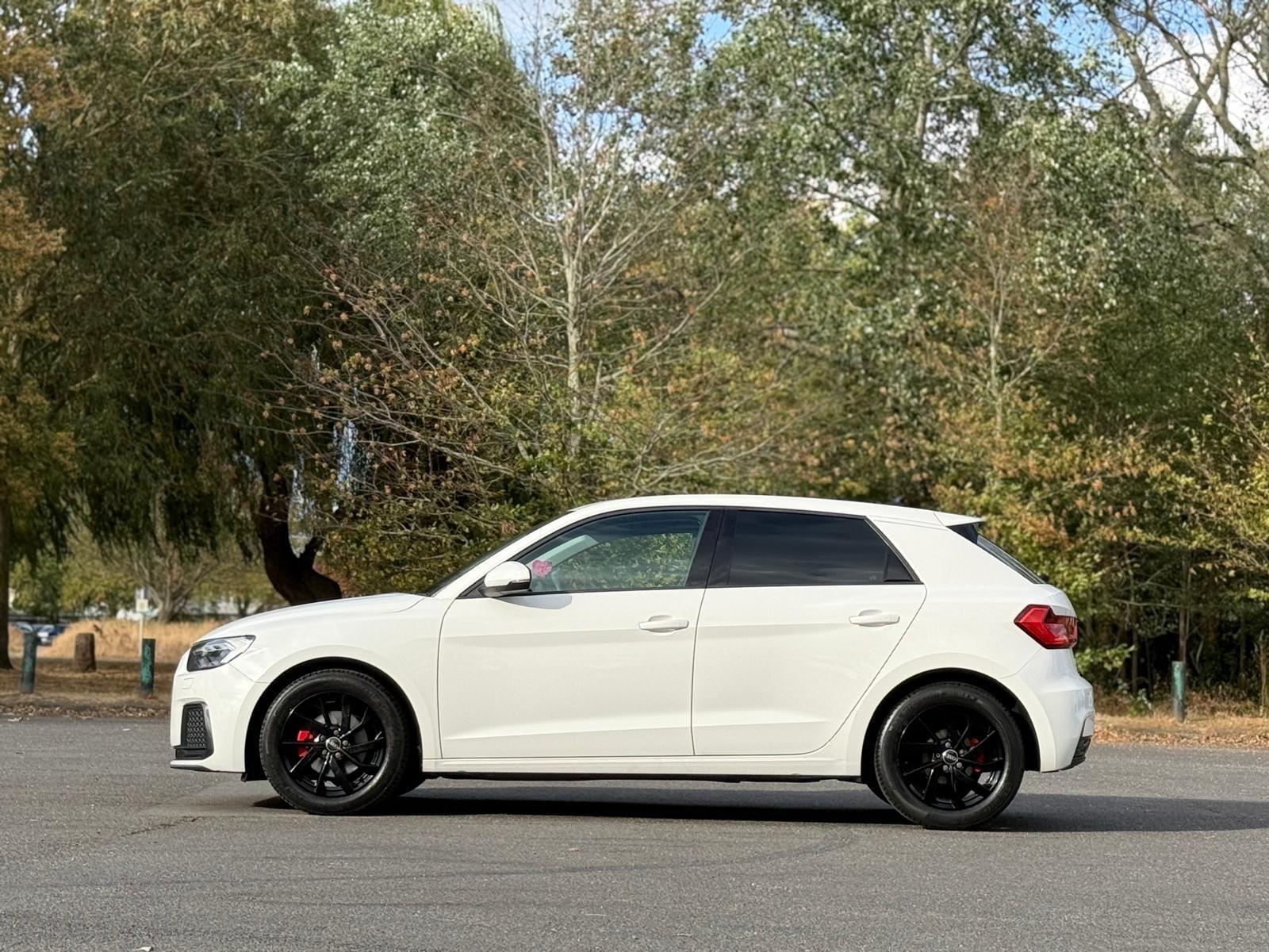 Audi A1 view 8
