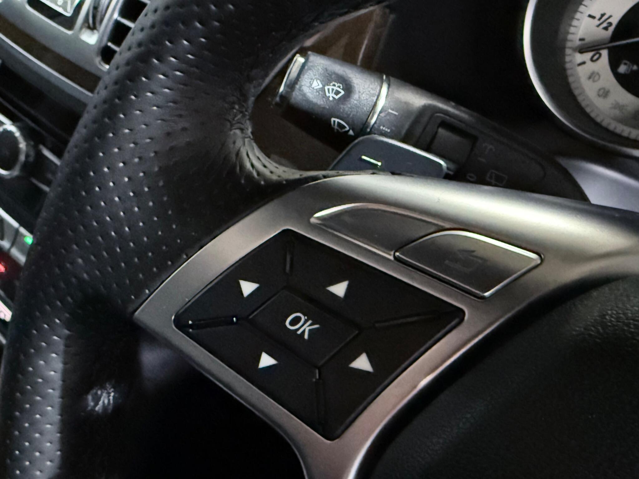 Mercedes-Benz E-Class view 29
