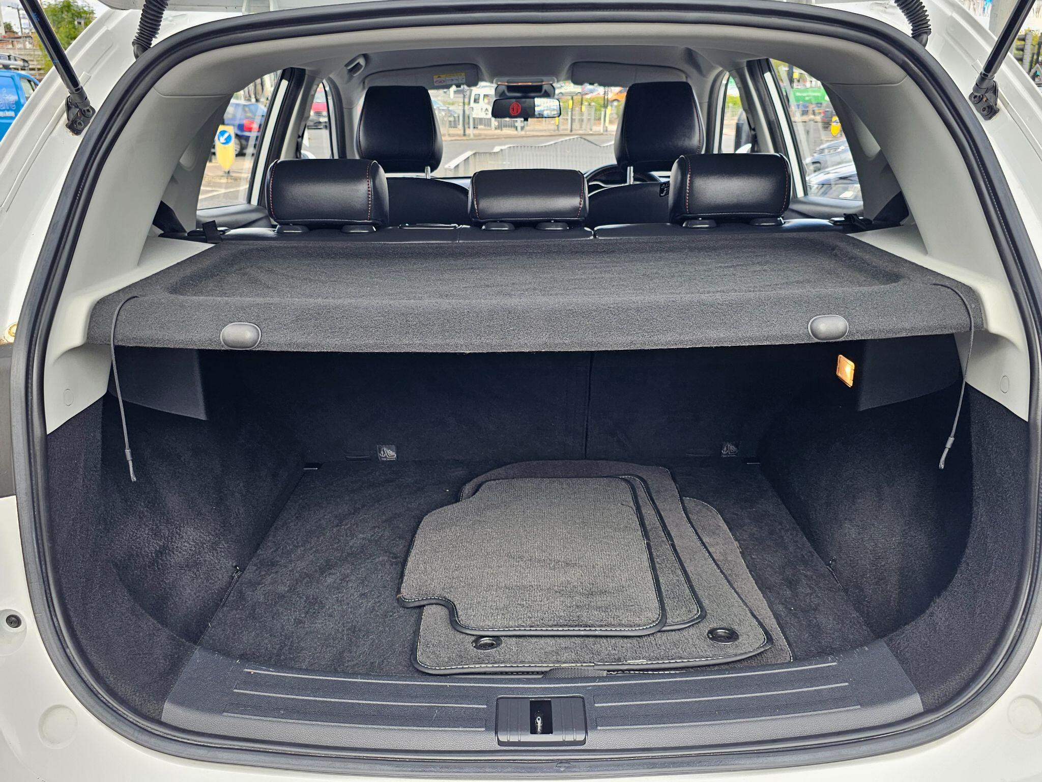 MG ZS view 61
