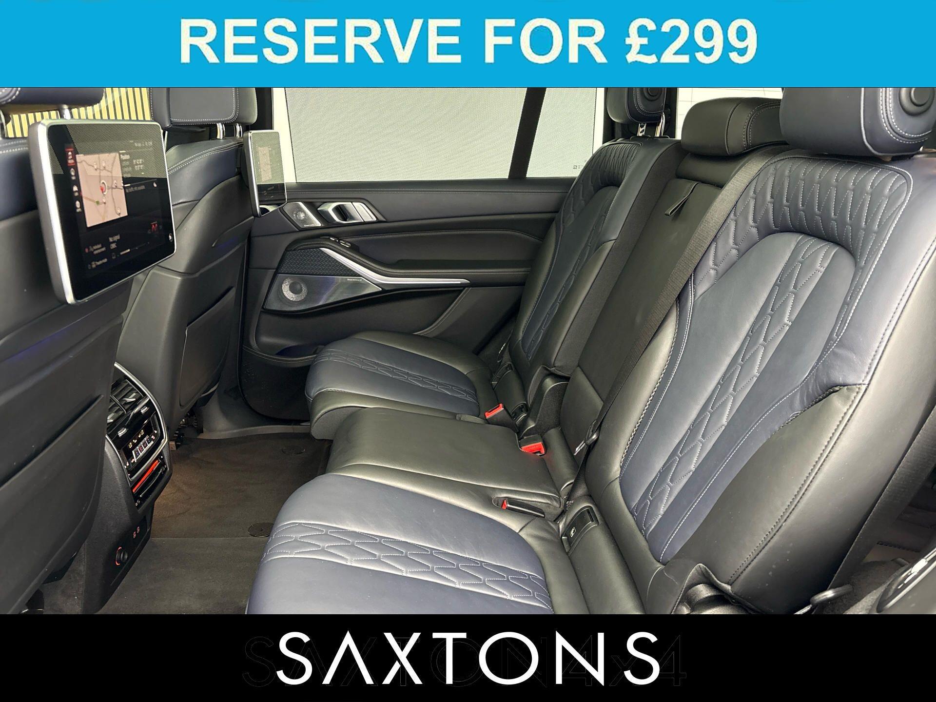 BMW X7 view 9