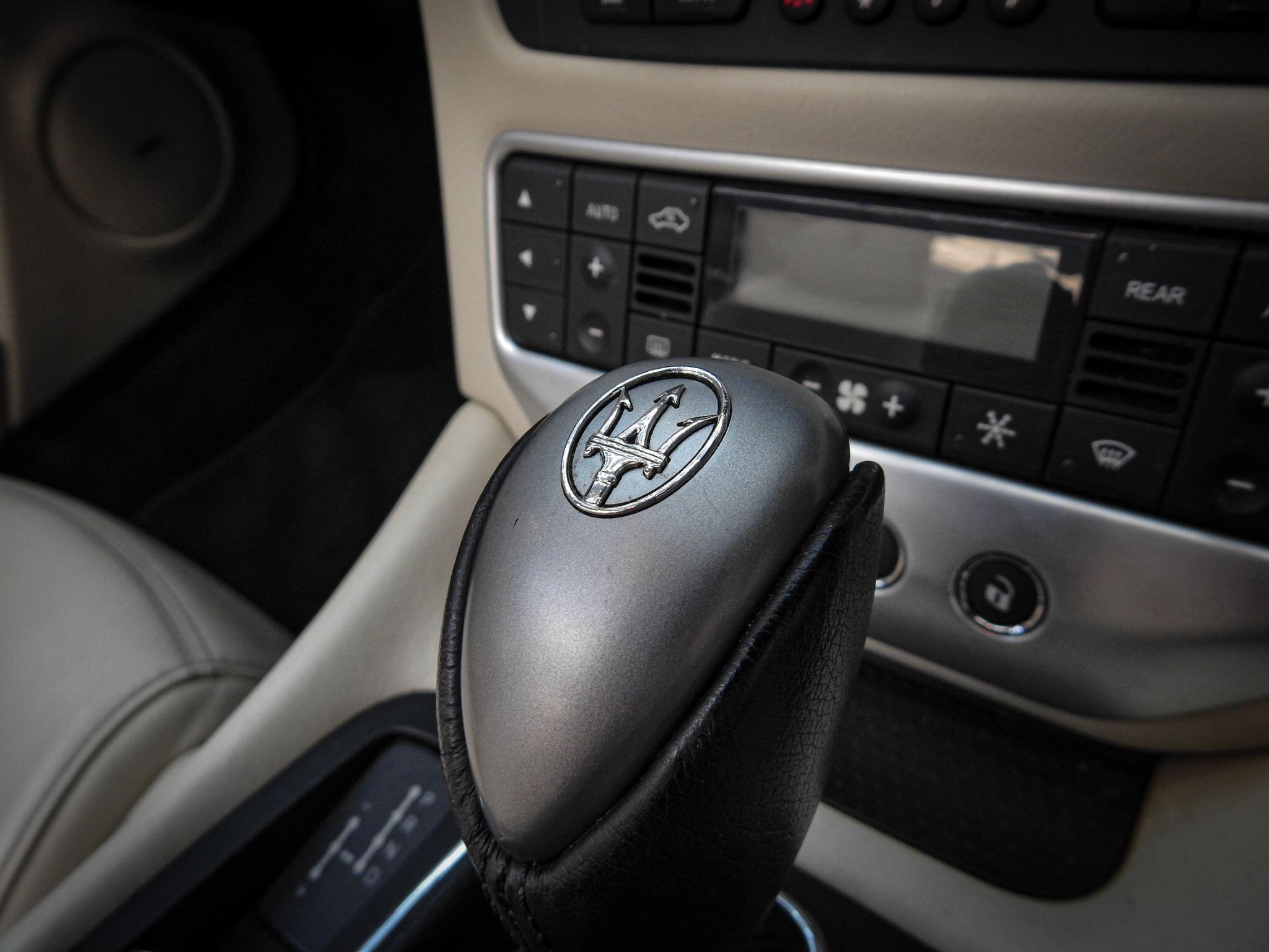 Maserati Grancabrio view 32