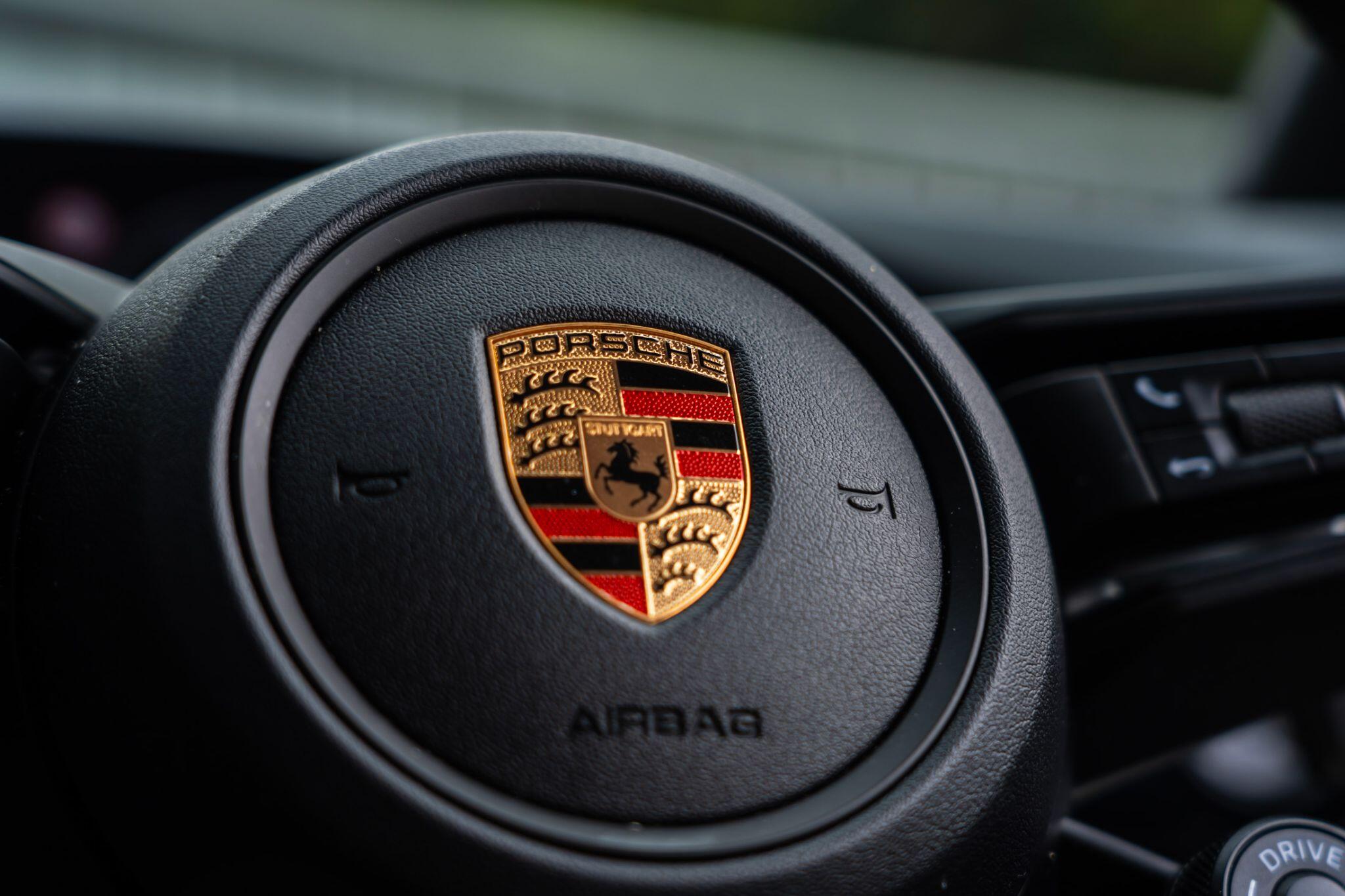 Porsche Cayenne view 52