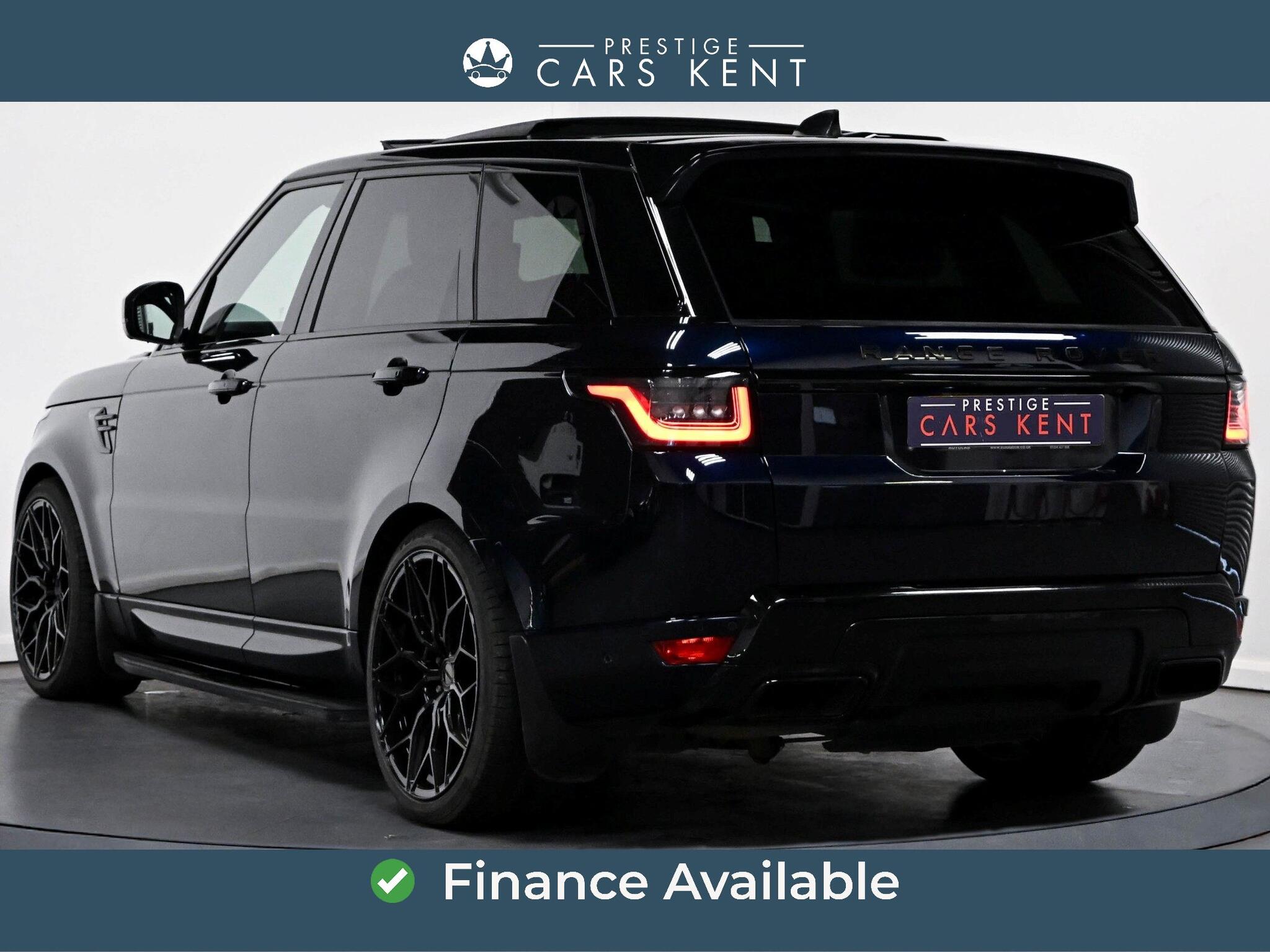 Land Rover Range Rover Sport view 3