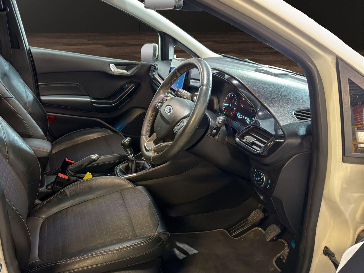 Ford Fiesta view 12
