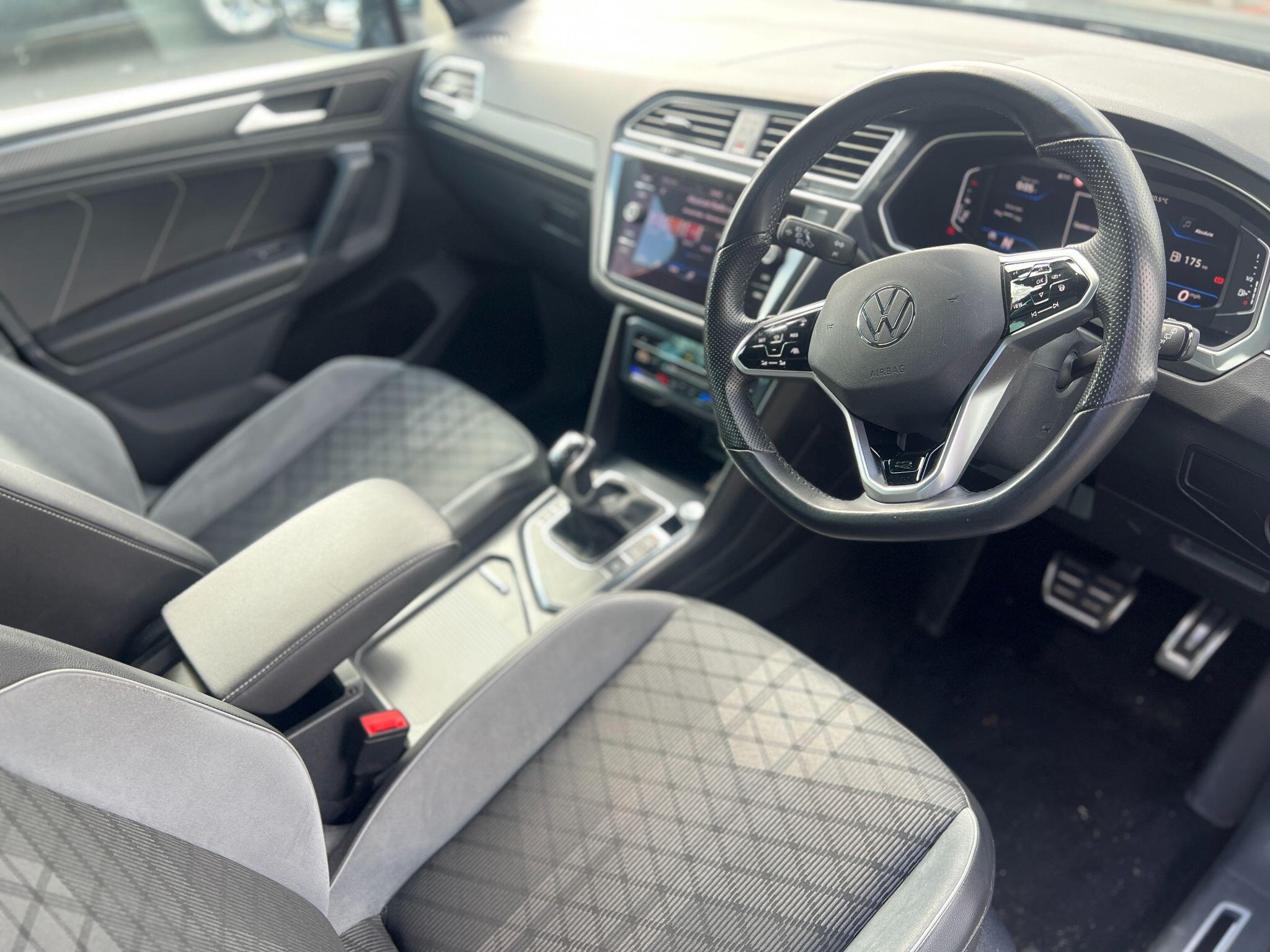 Volkswagen Tiguan view 9