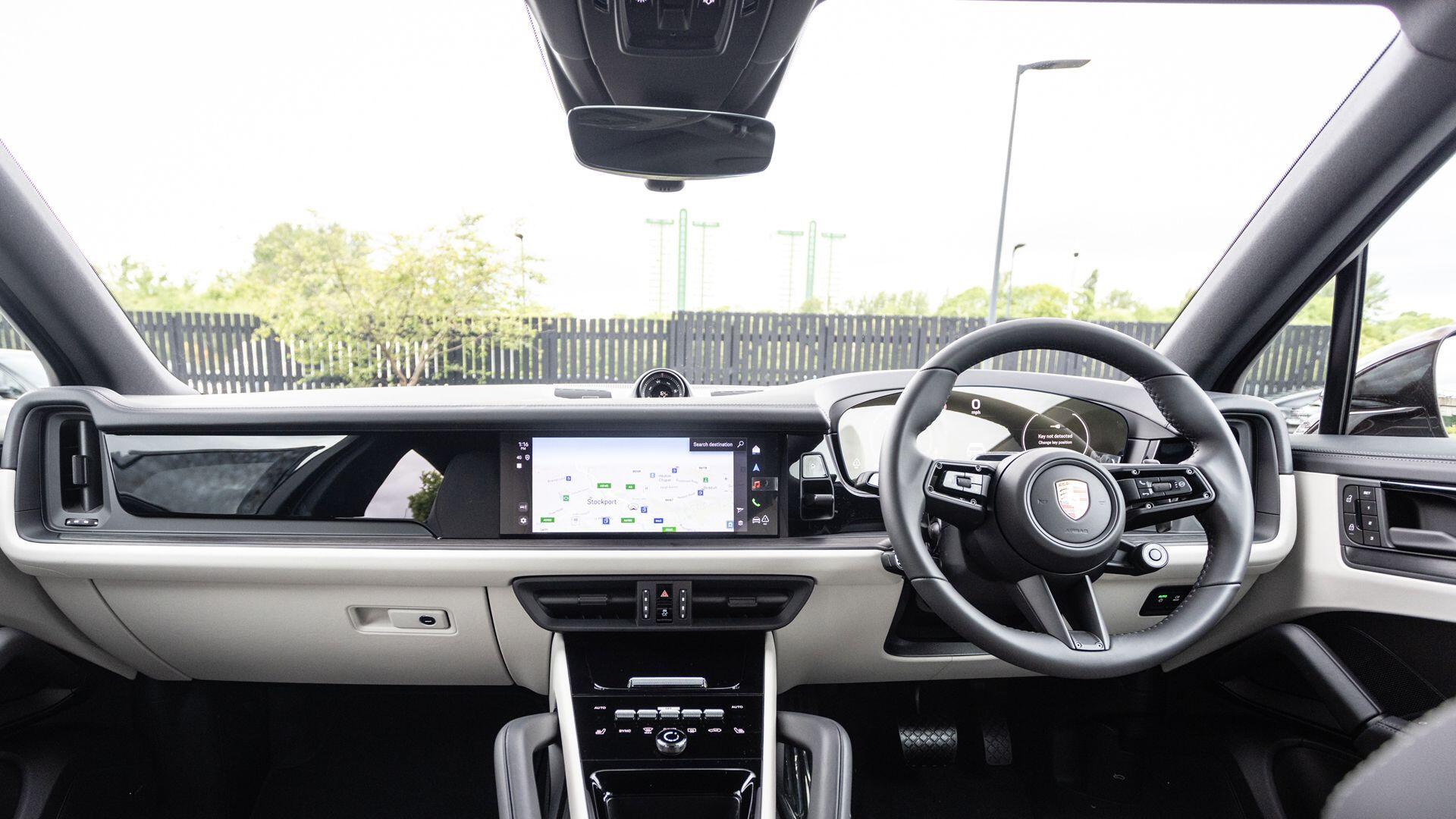 Porsche Cayenne view 10