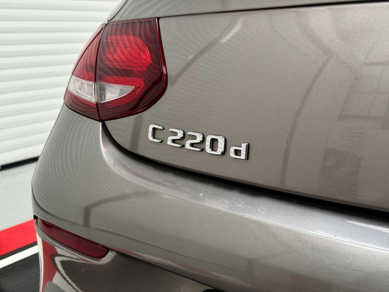 Mercedes-Benz C Class view 21