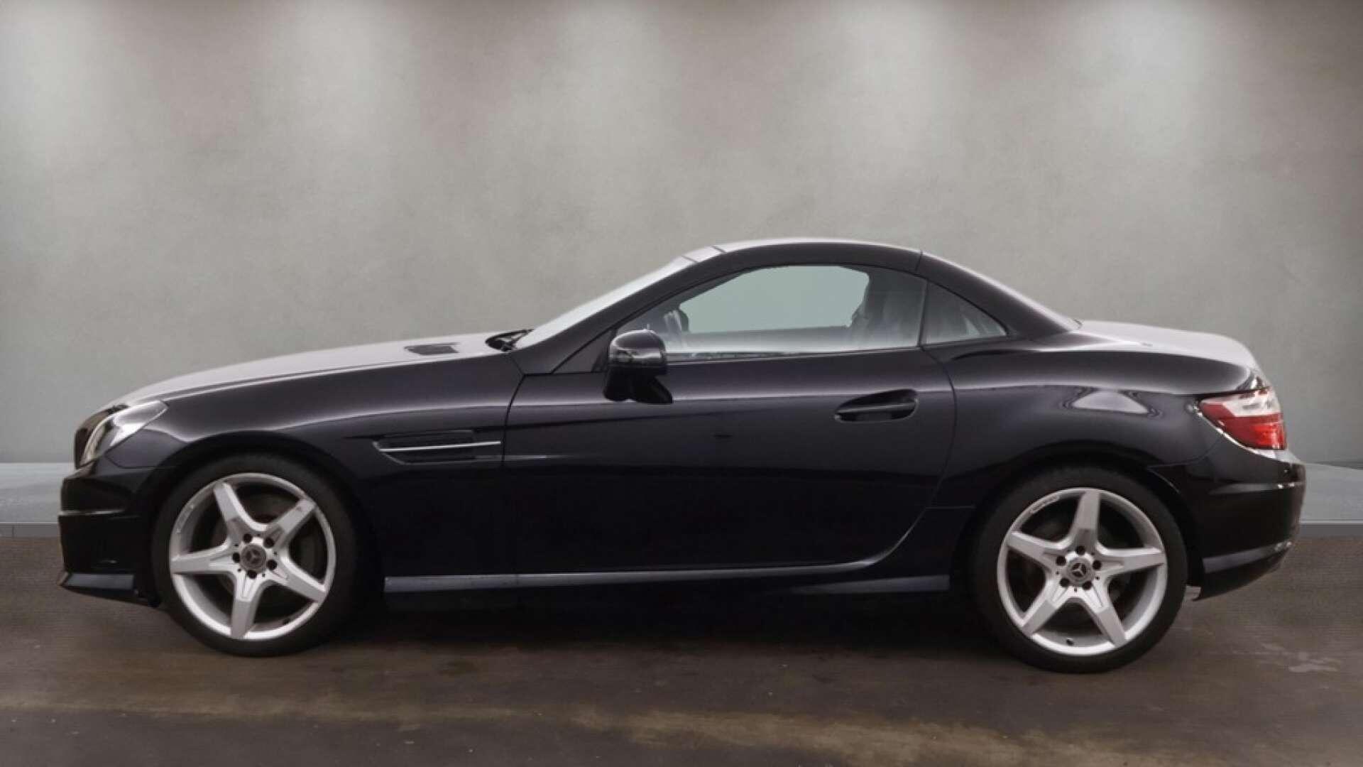 Mercedes-Benz SLK view 10