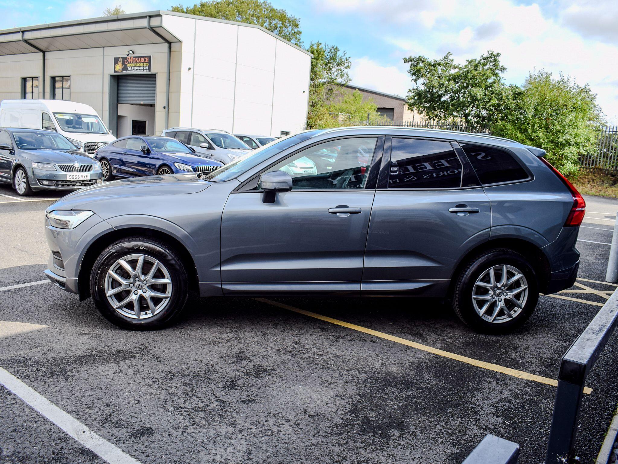 Volvo XC60 view 6