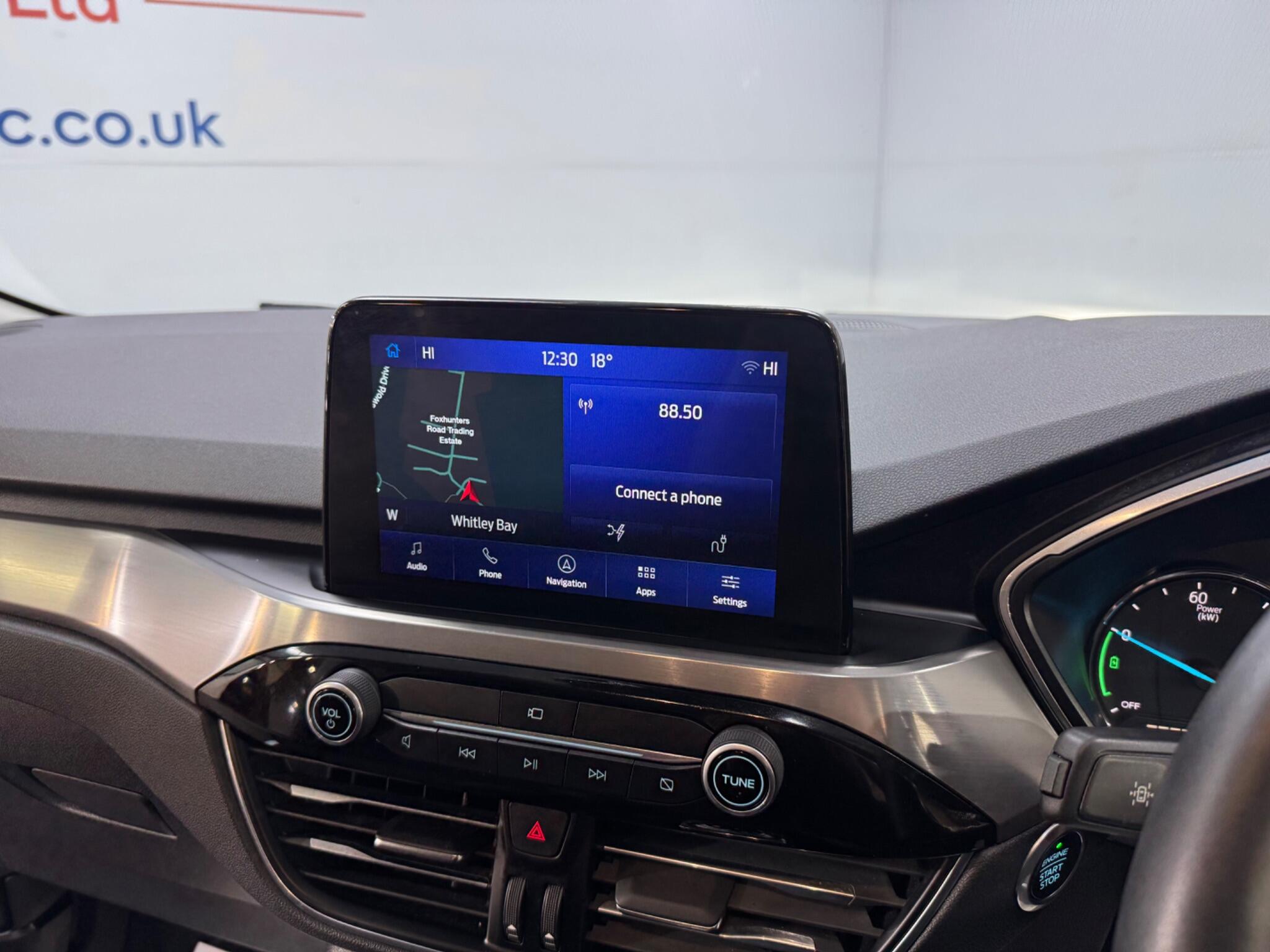 Ford Kuga view 34