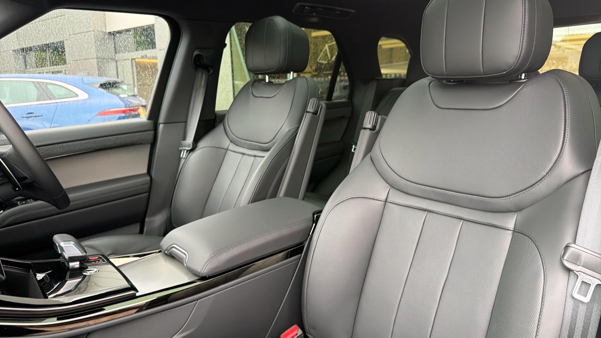 Land Rover Range Rover Sport view 27