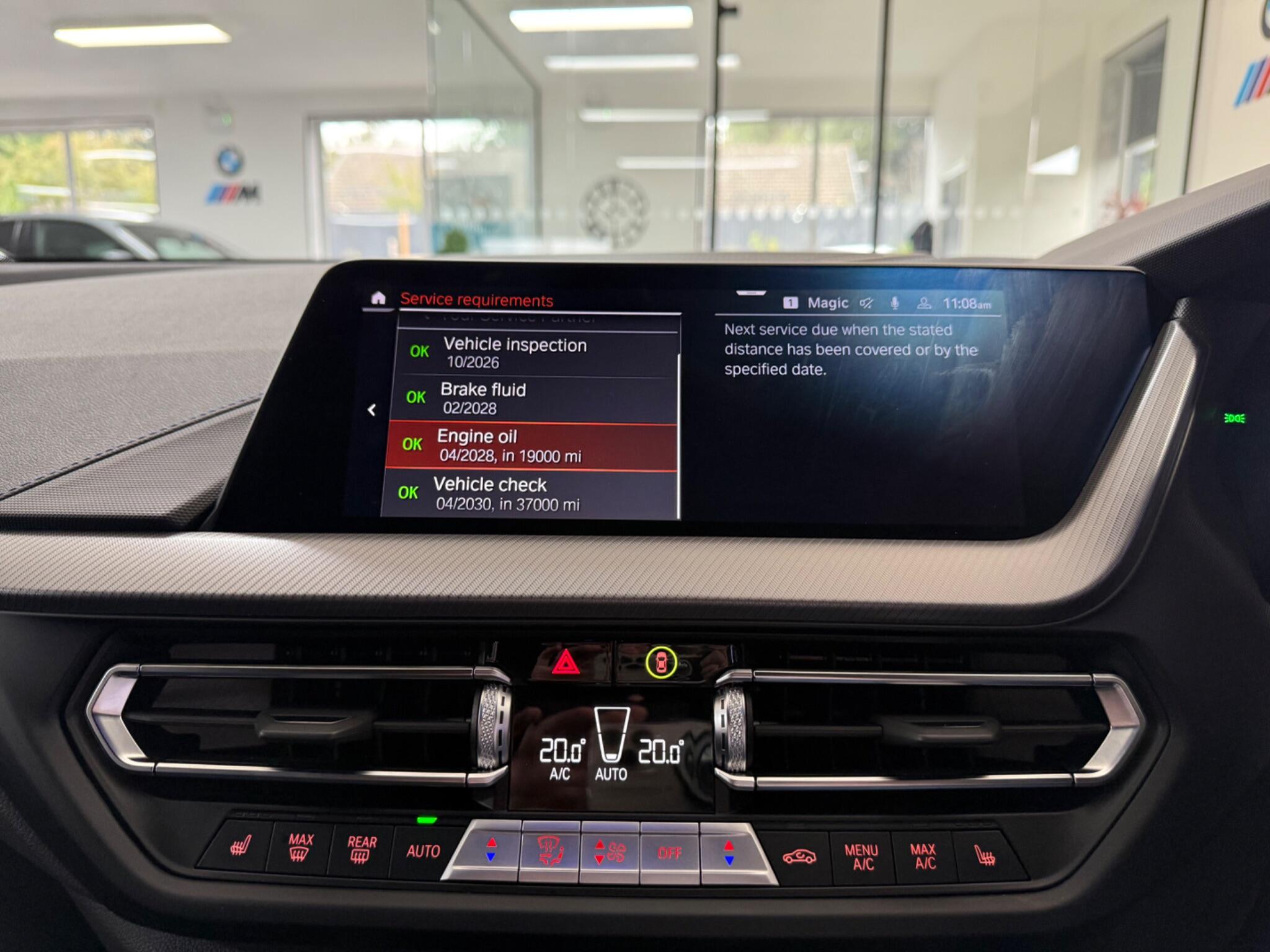 BMW 1 Series view 16