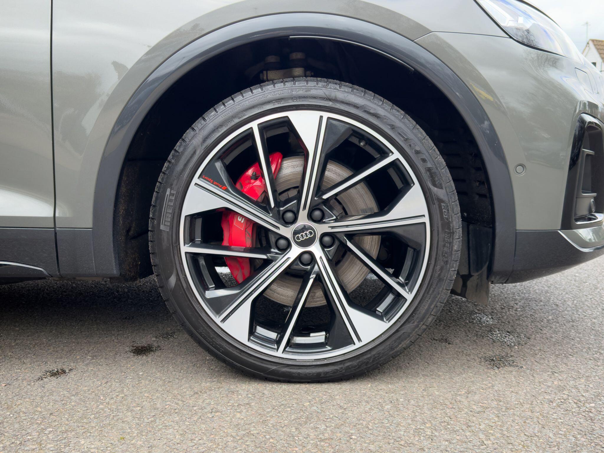Audi Audi SQ5 view 21