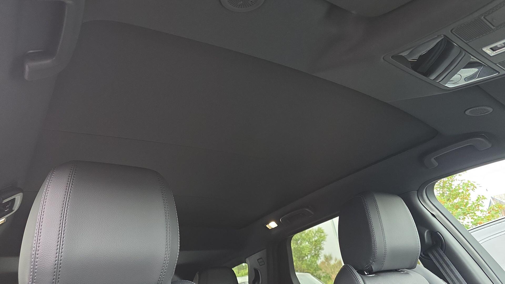 Land Rover Discovery Sport view 20
