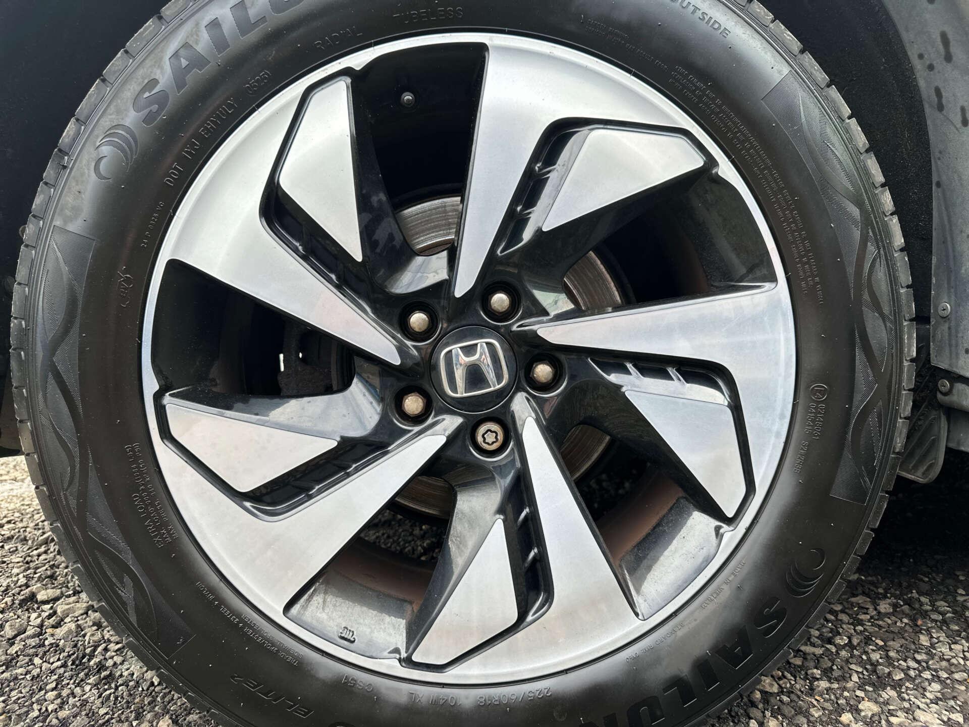 Honda CR-V view 11