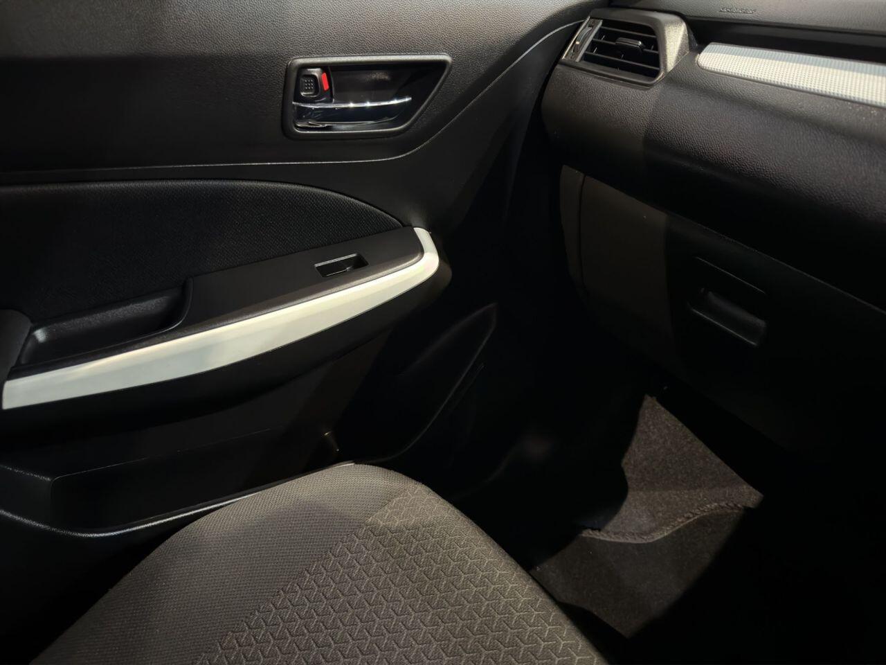 Suzuki Swift view 10