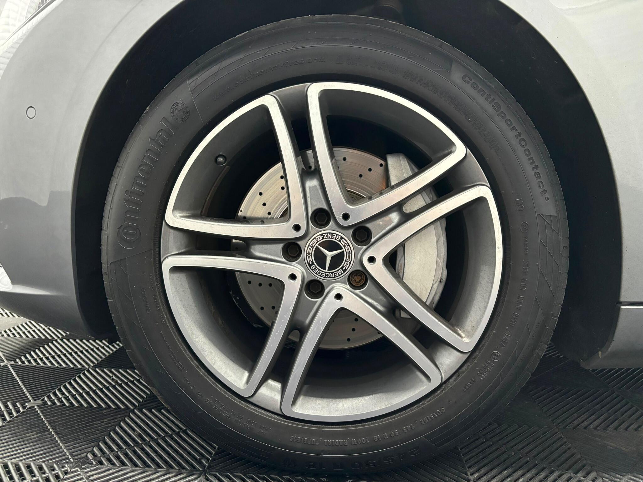 Mercedes-Benz S Class view 43