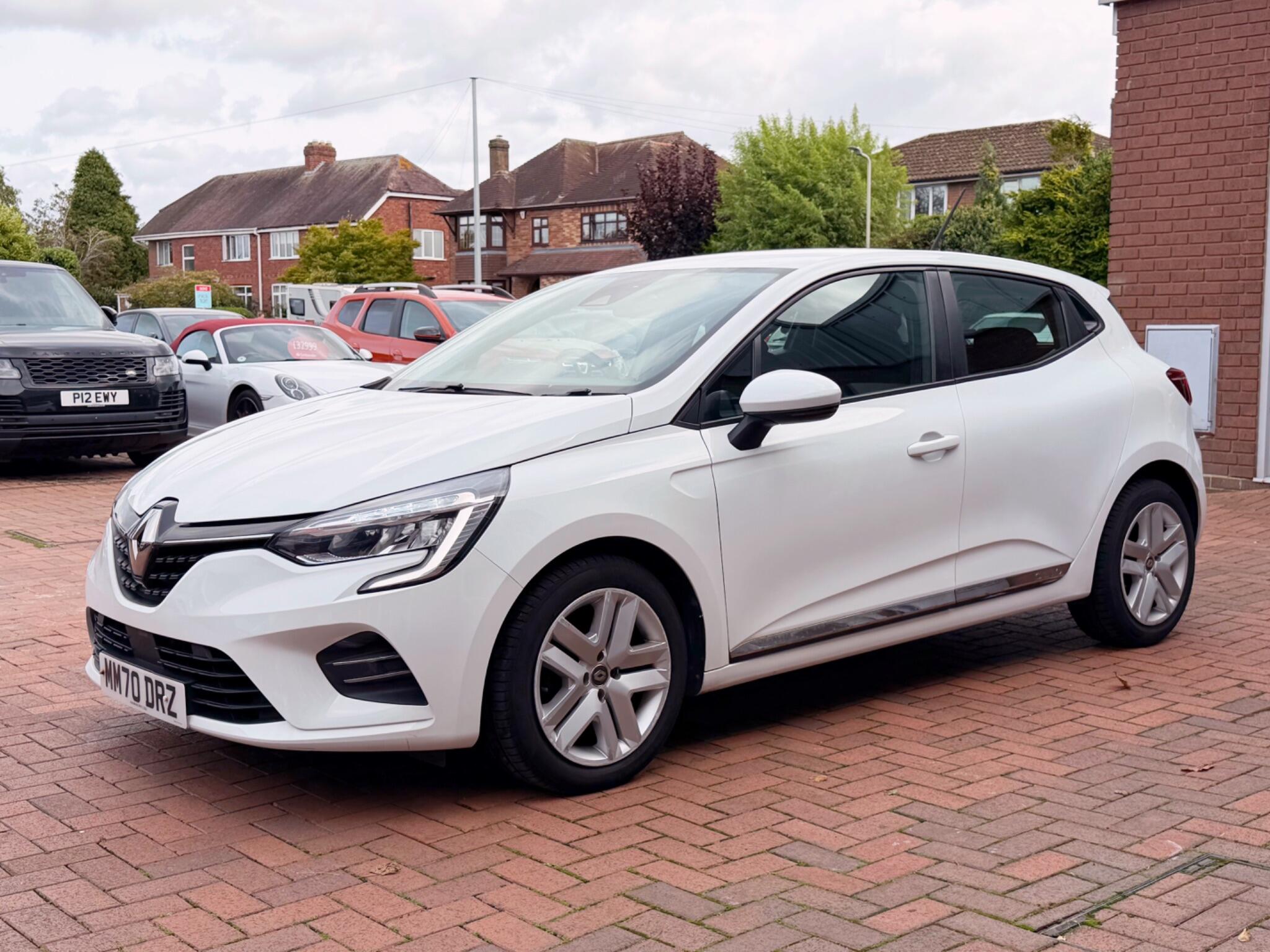 Renault Clio view 34