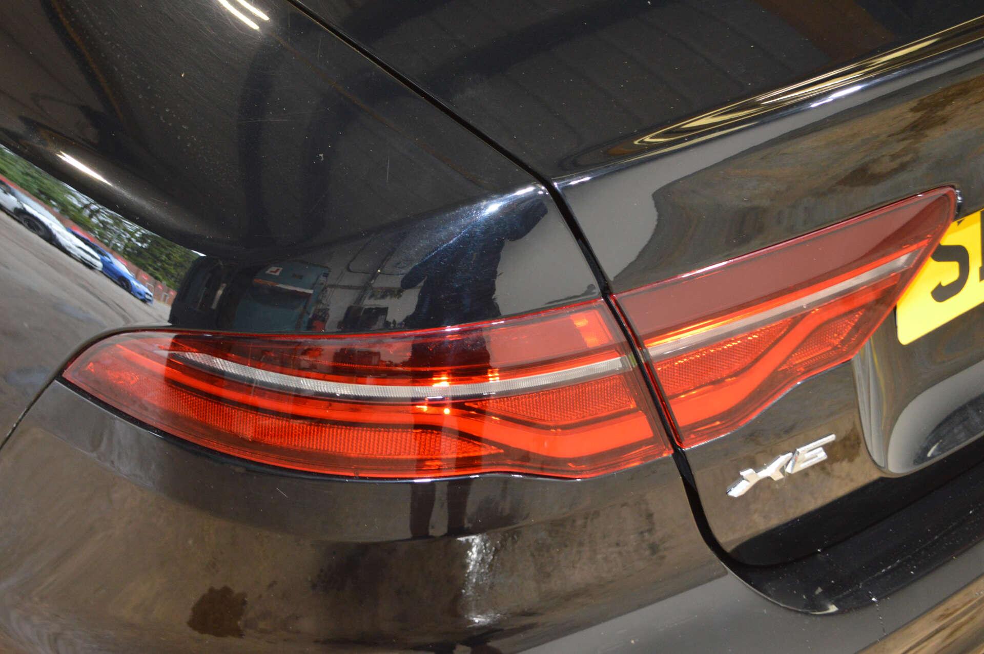 Jaguar Xe view 44