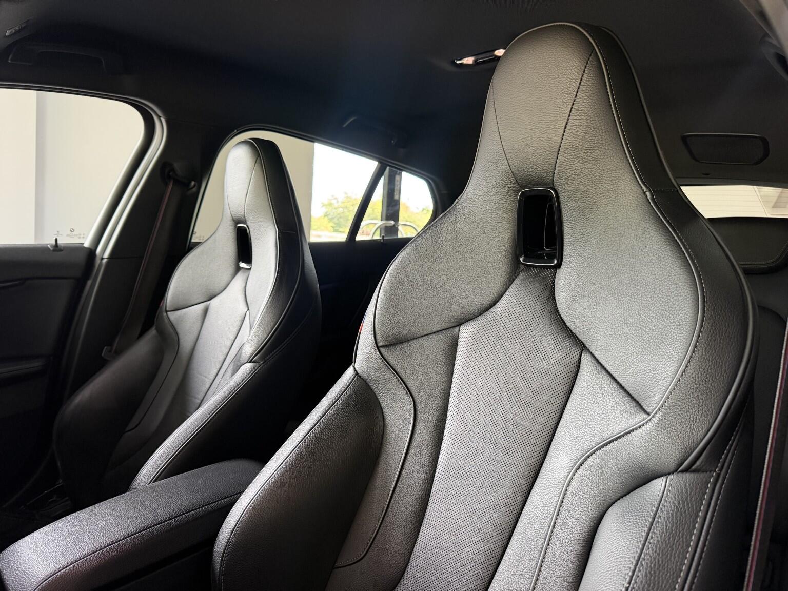 BMW 1 Series view 39
