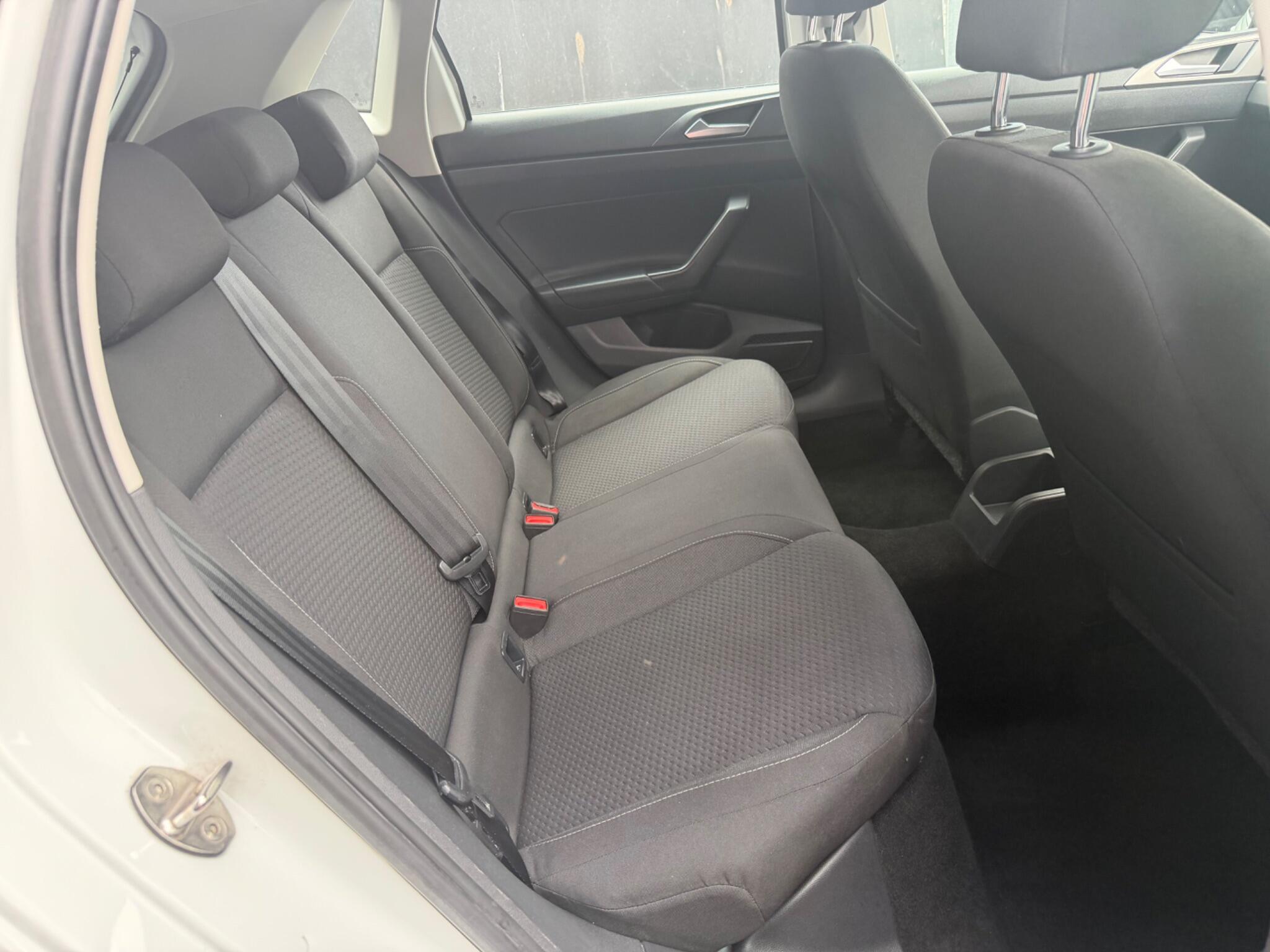 Volkswagen Polo view 12