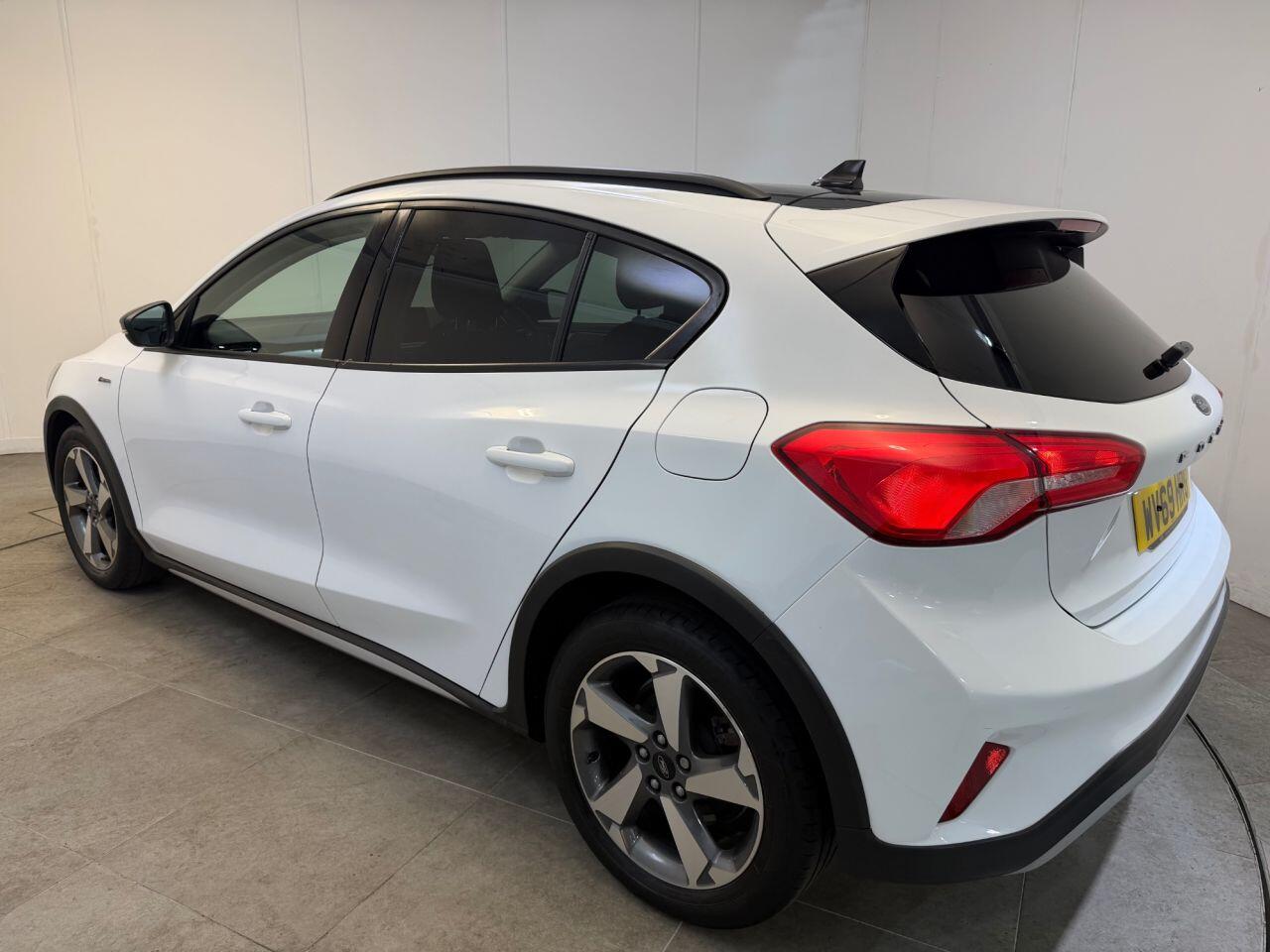 Ford Focus view 46