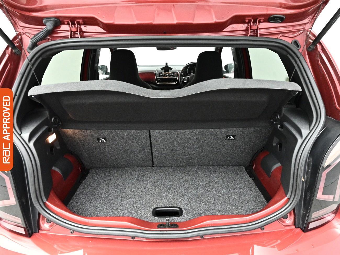 Volkswagen Up! view 13