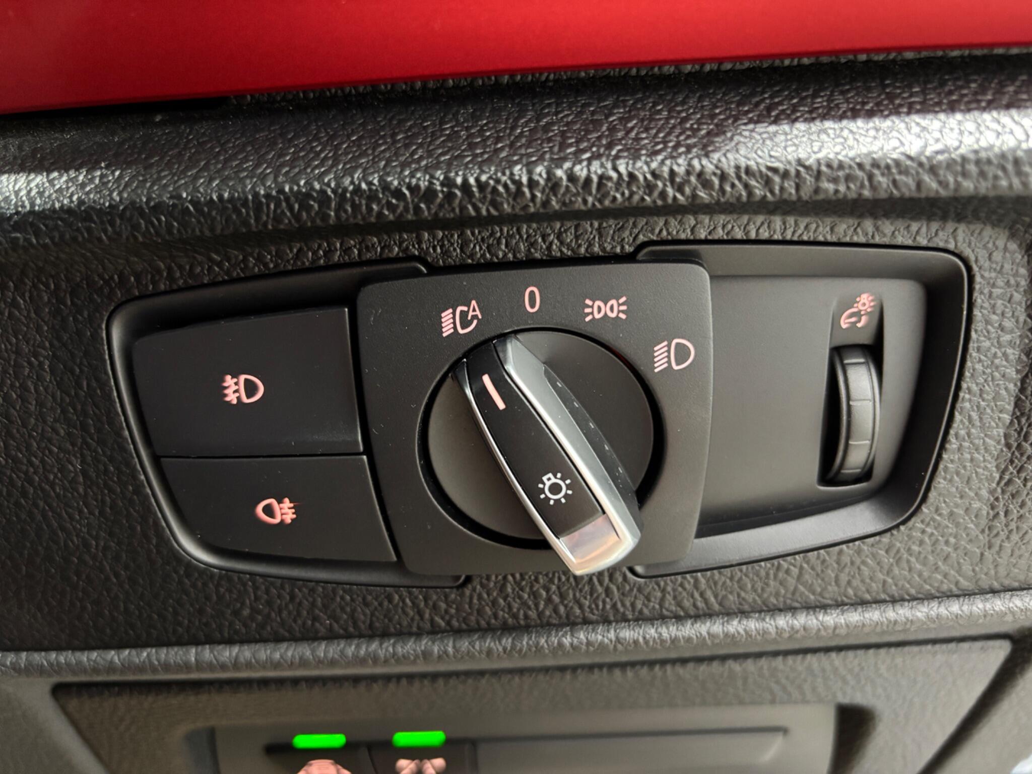 BMW 1 Series view 32