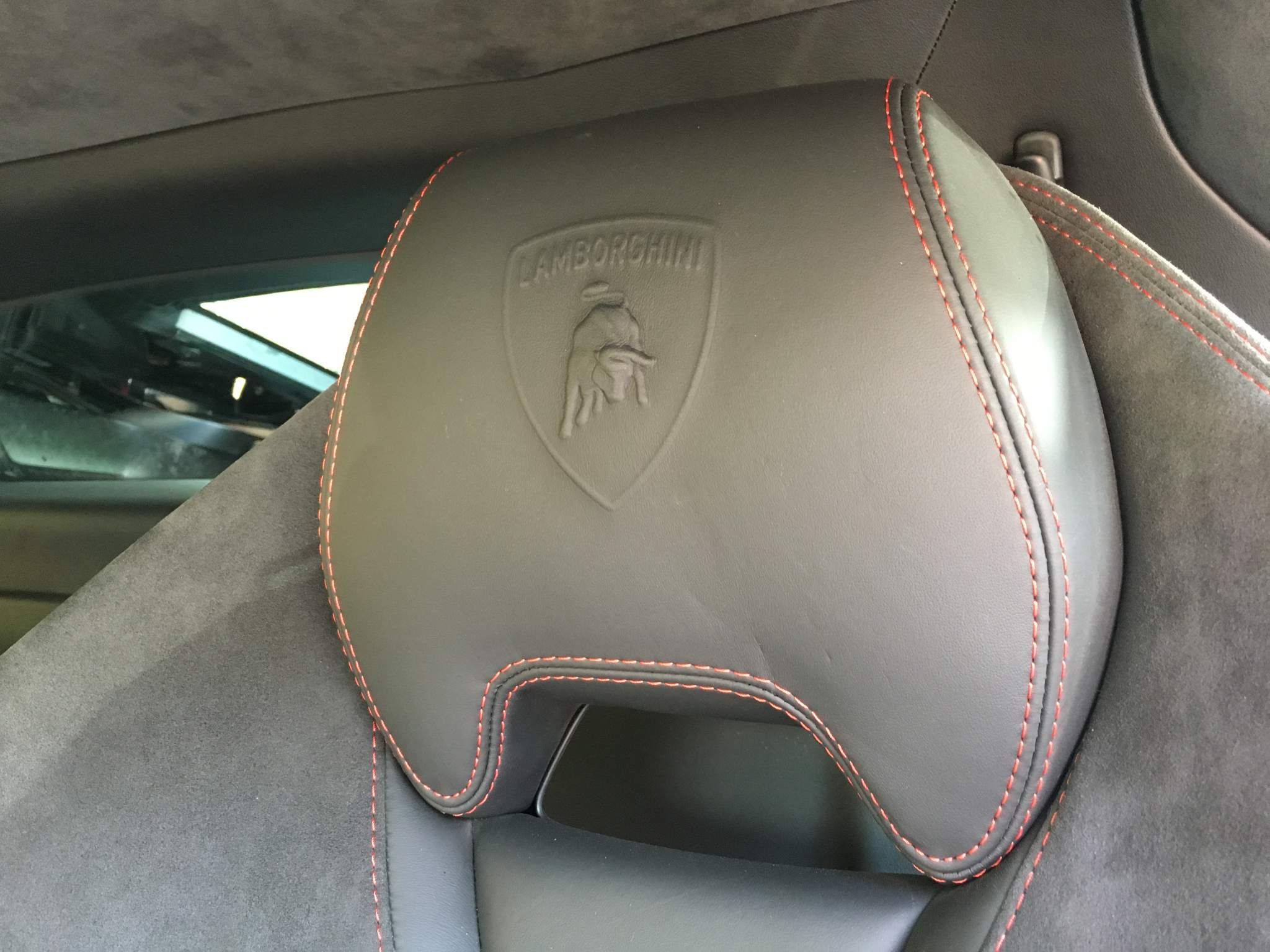 Lamborghini Huracan view 27