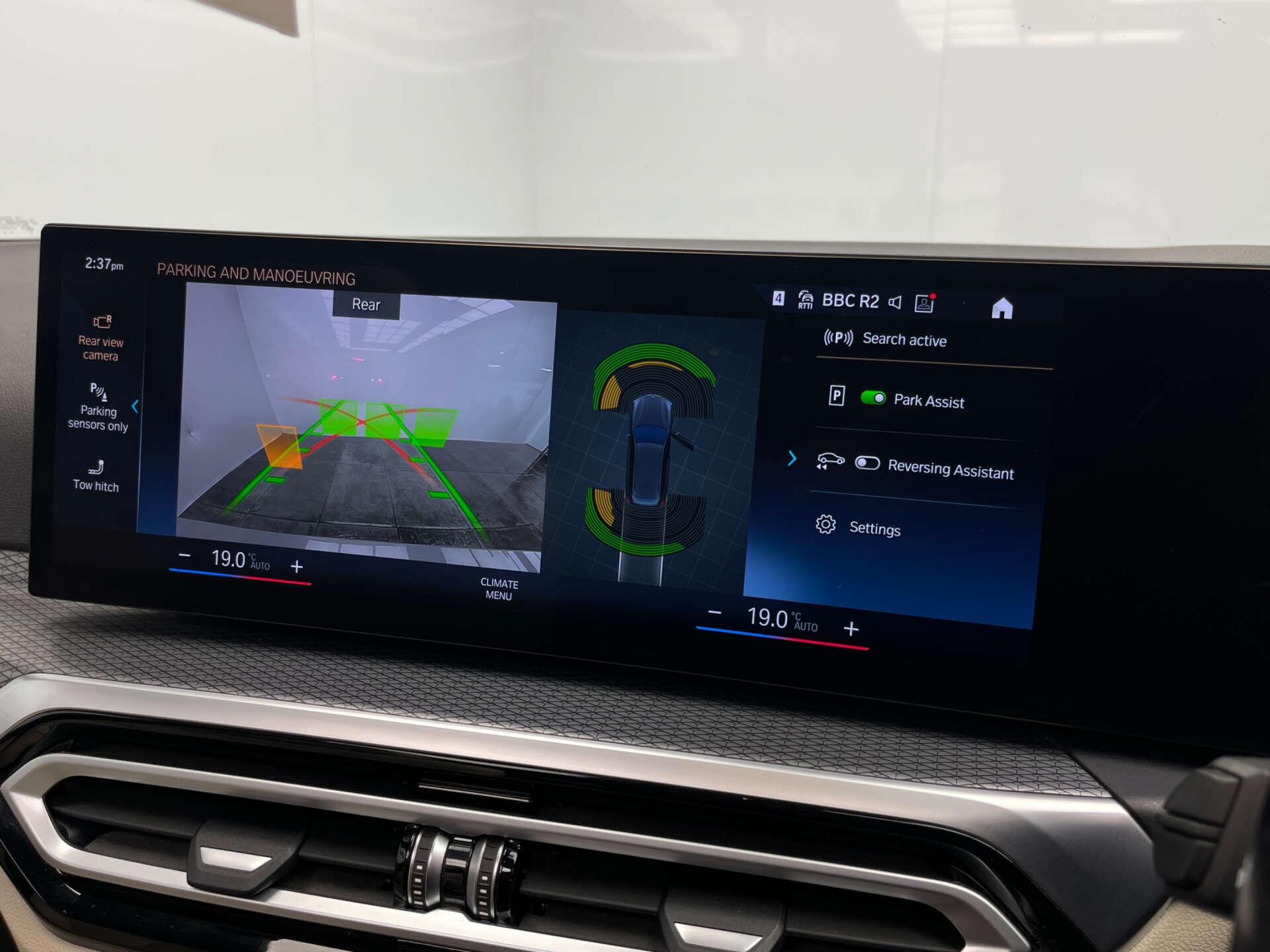 BMW 3 Series view 23