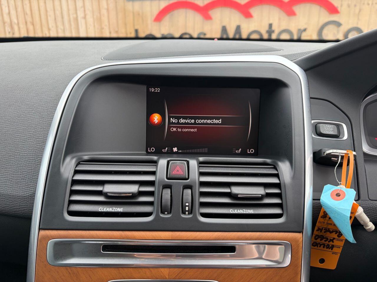 Volvo XC60 view 26