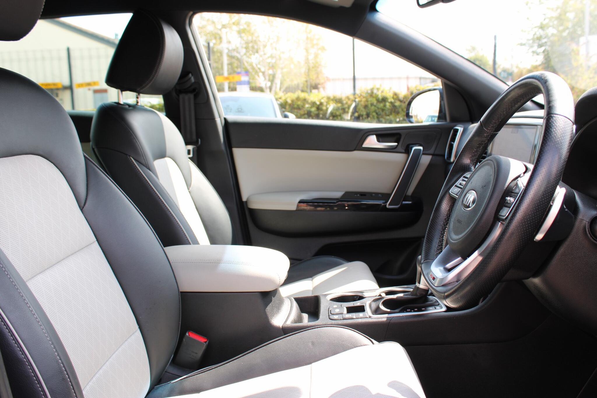 Kia Sportage view 18