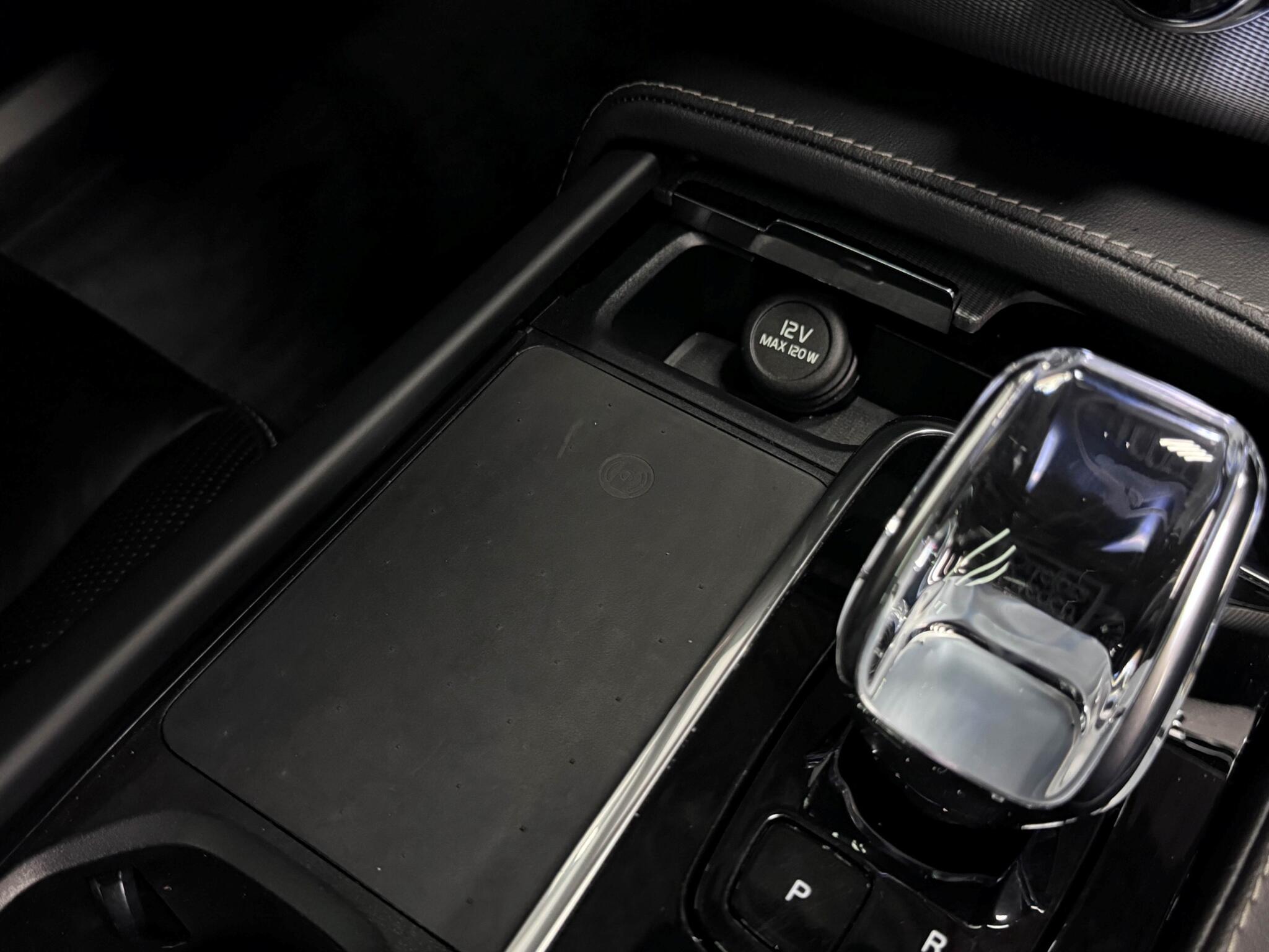 Volvo XC90 view 45