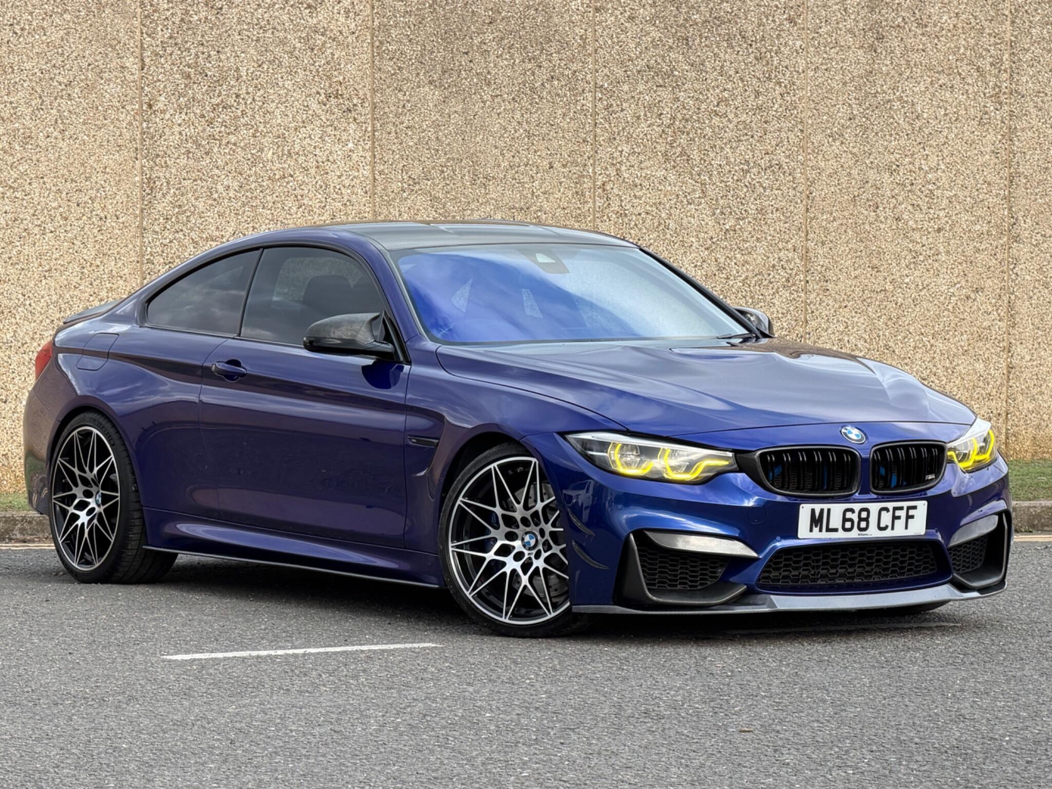 BMW M4 view 6