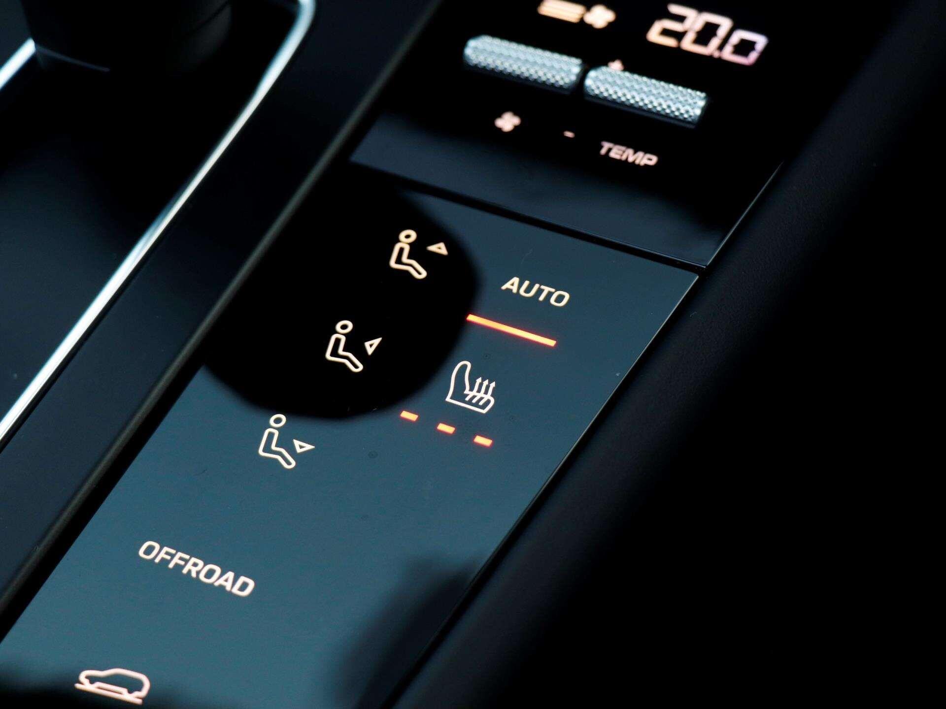 Porsche Macan view 19