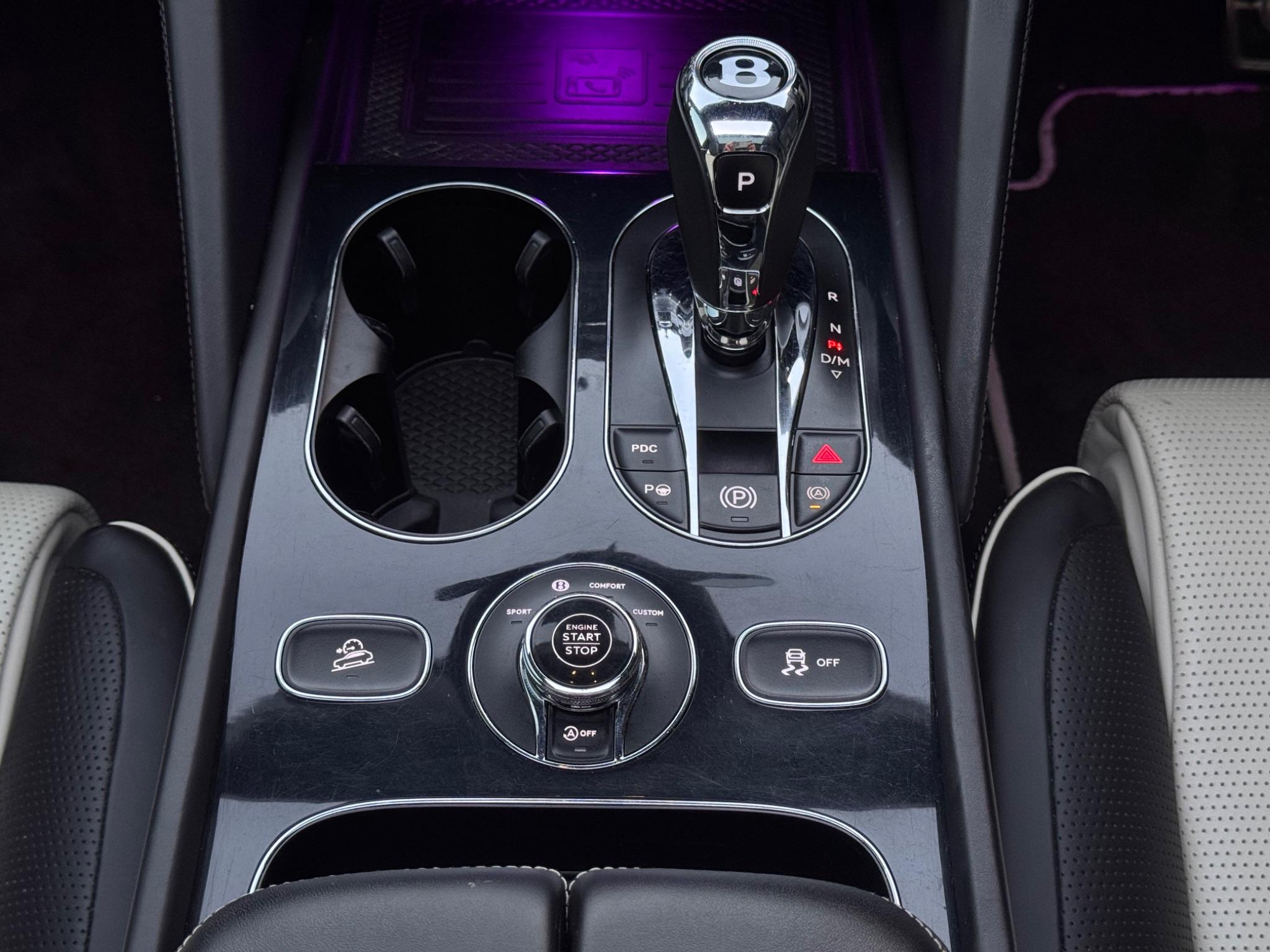 Bentley Bentayga view 27