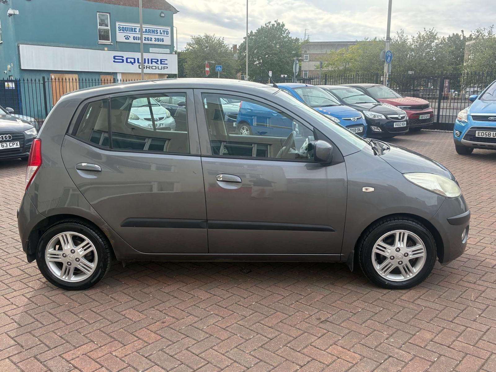 Hyundai i10 view 4