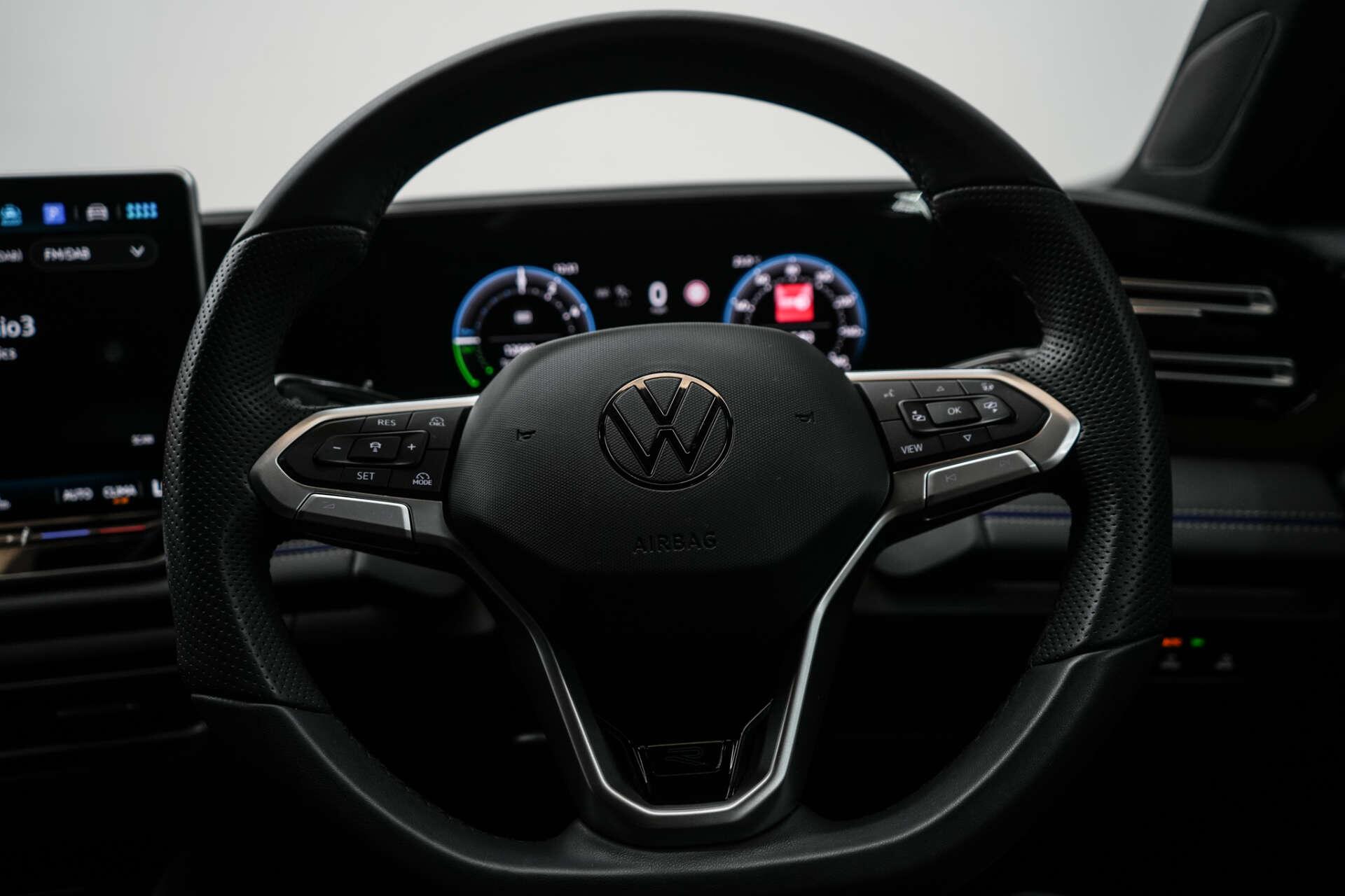 Volkswagen Tiguan view 40
